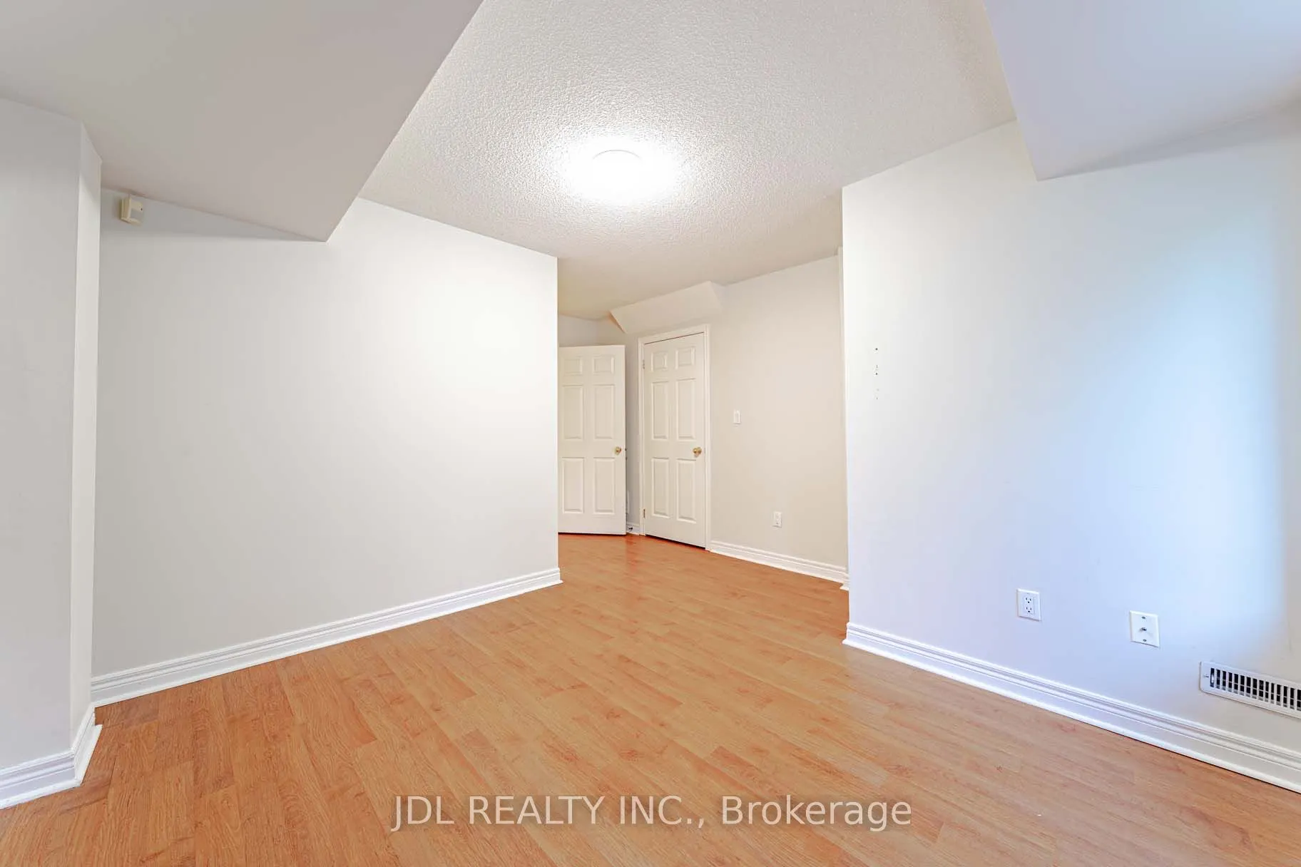 164 Galleria Parkway