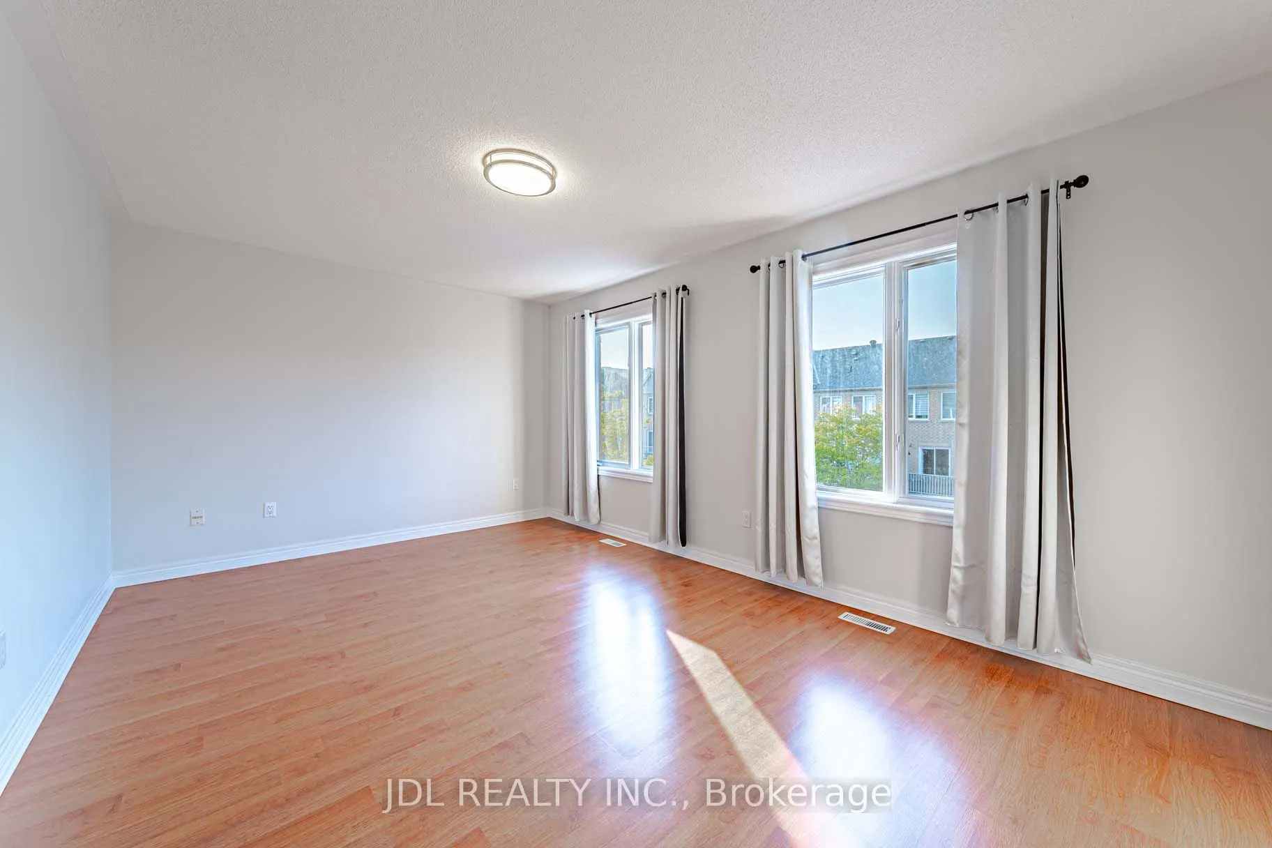 164 Galleria Parkway