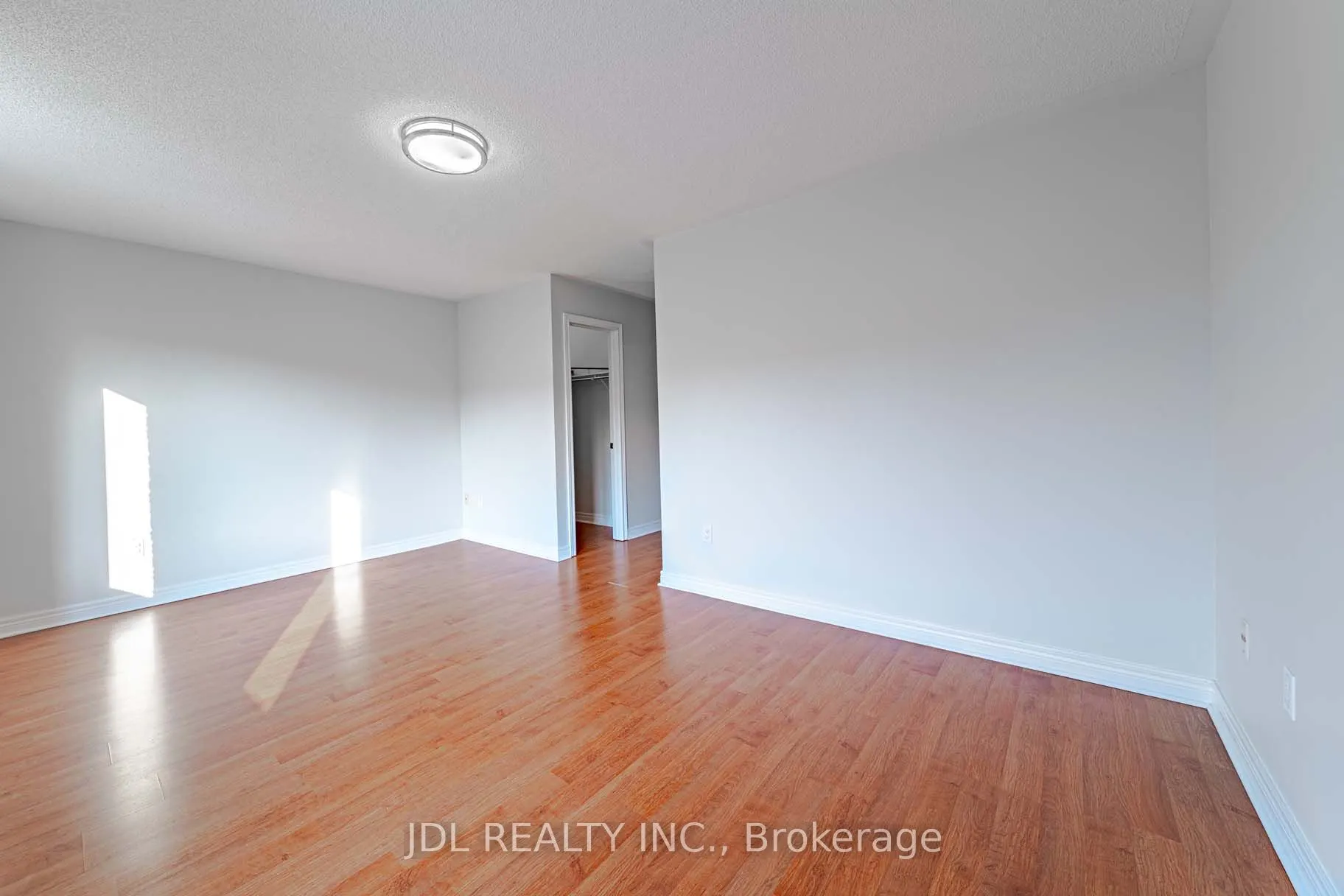 164 Galleria Parkway