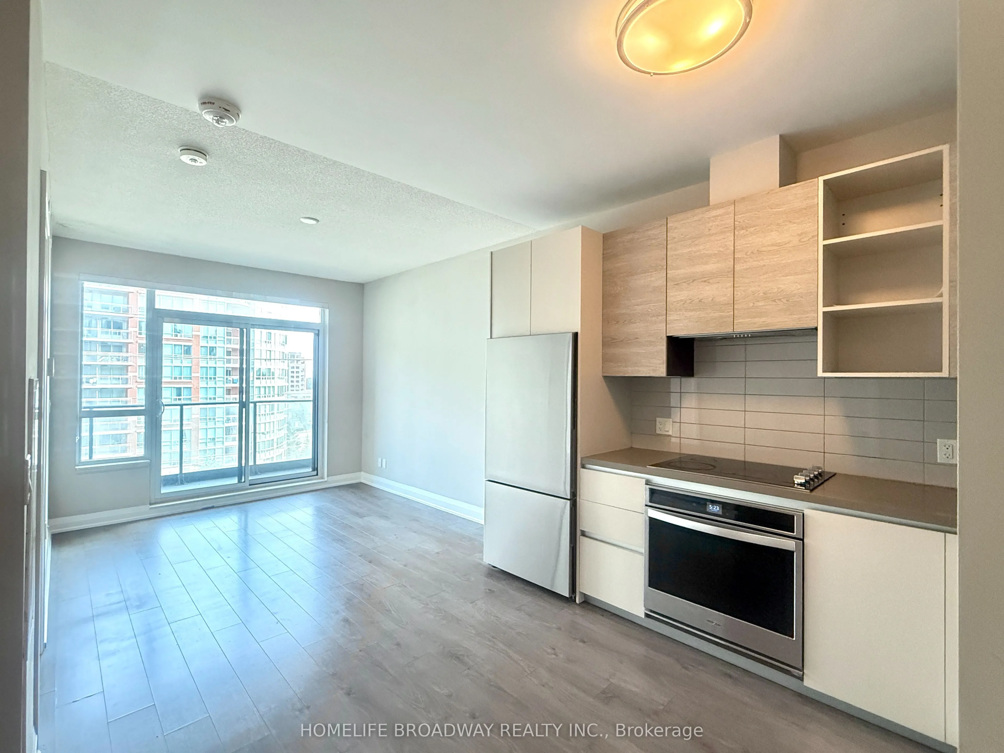 396 Highway 7 E, #709