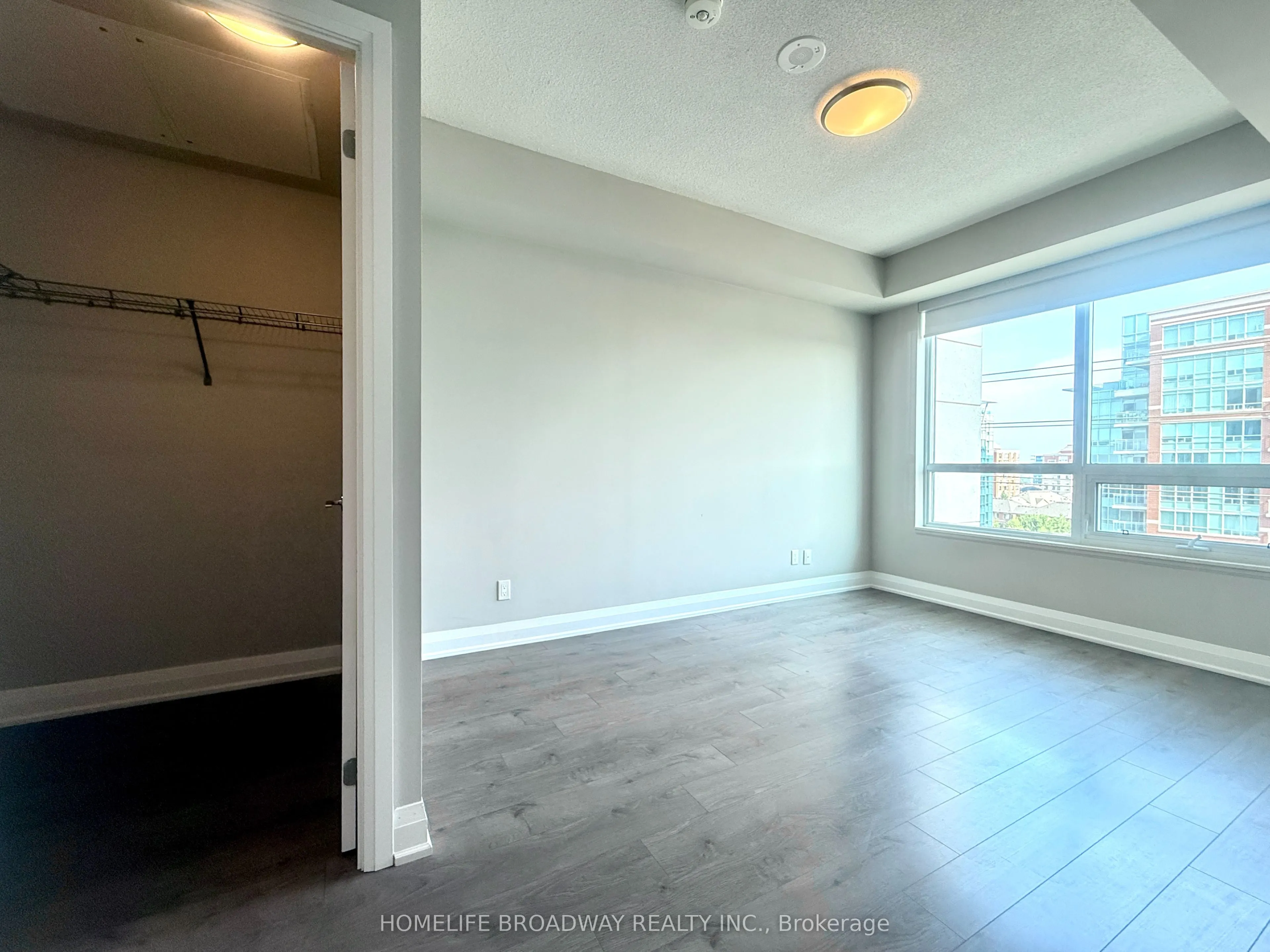 396 Highway 7 E, #709