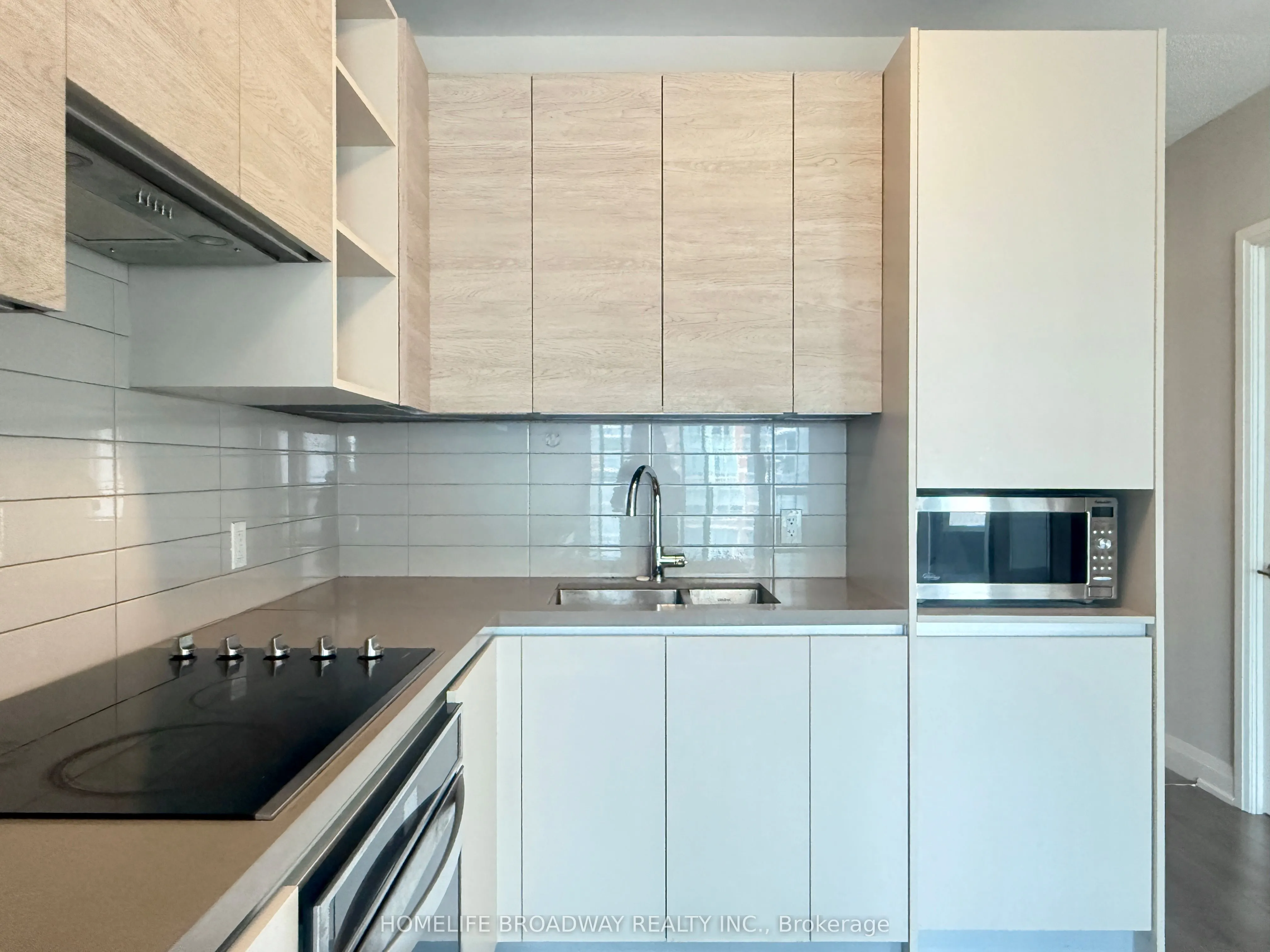 396 Highway 7 E, #709