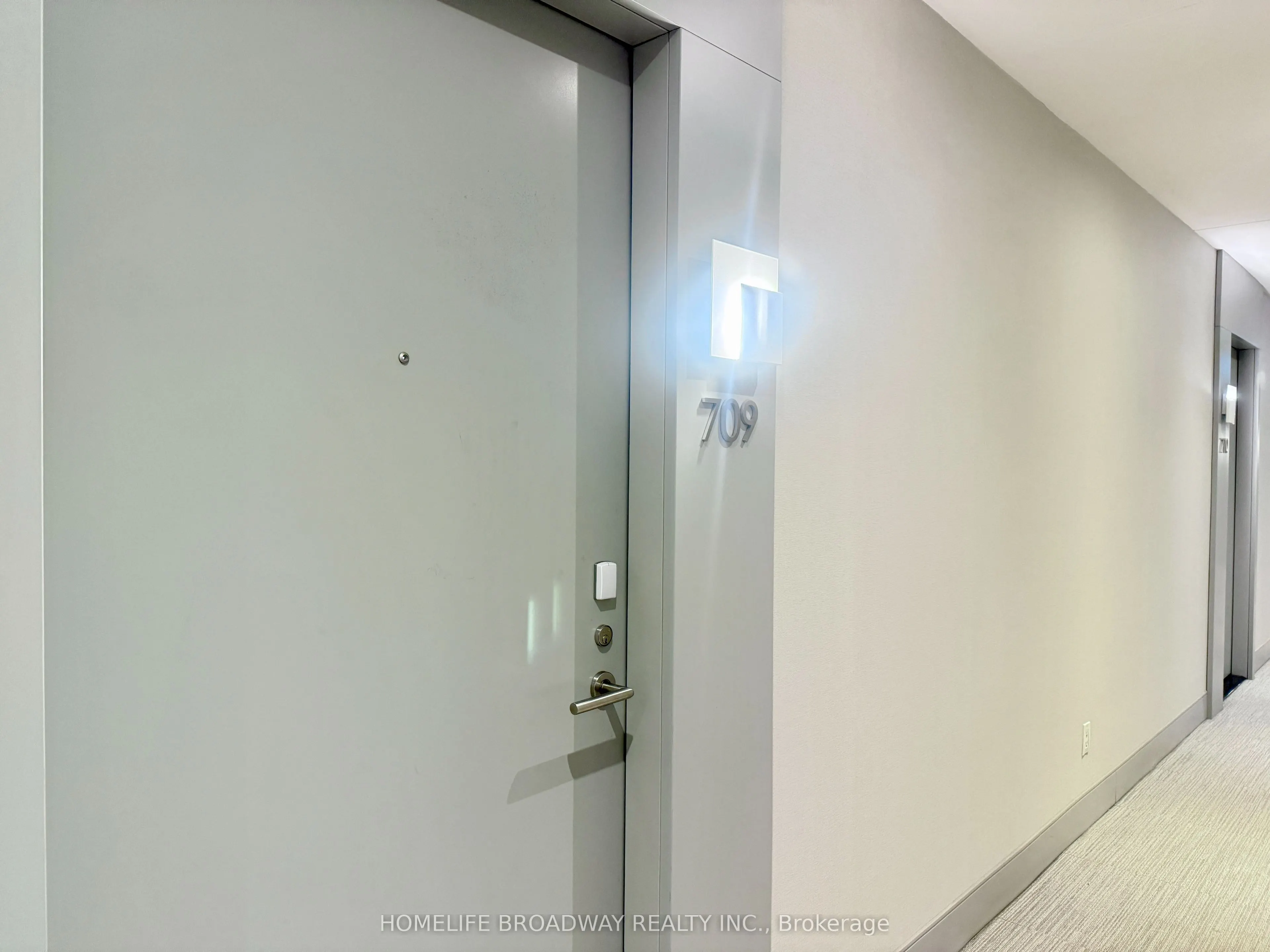 396 Highway 7 E, #709