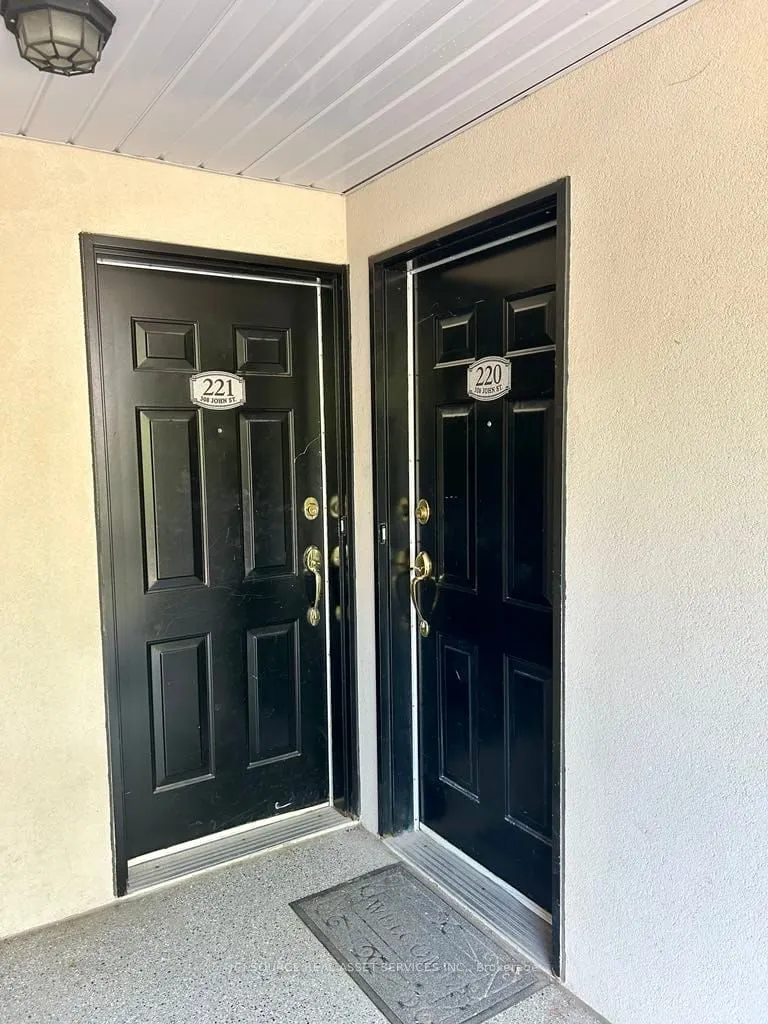 308 John Street, #220