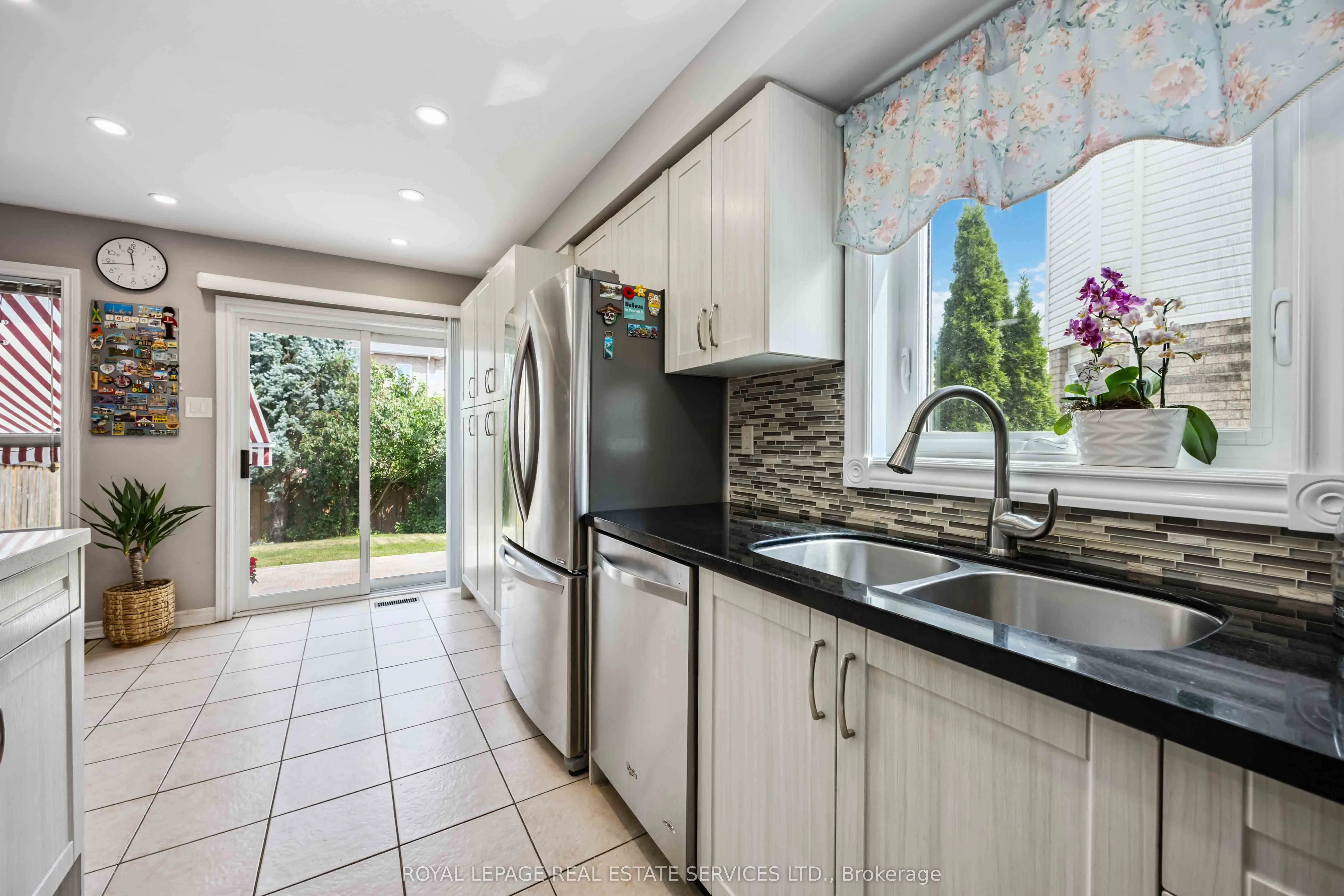 90 Breeze Drive