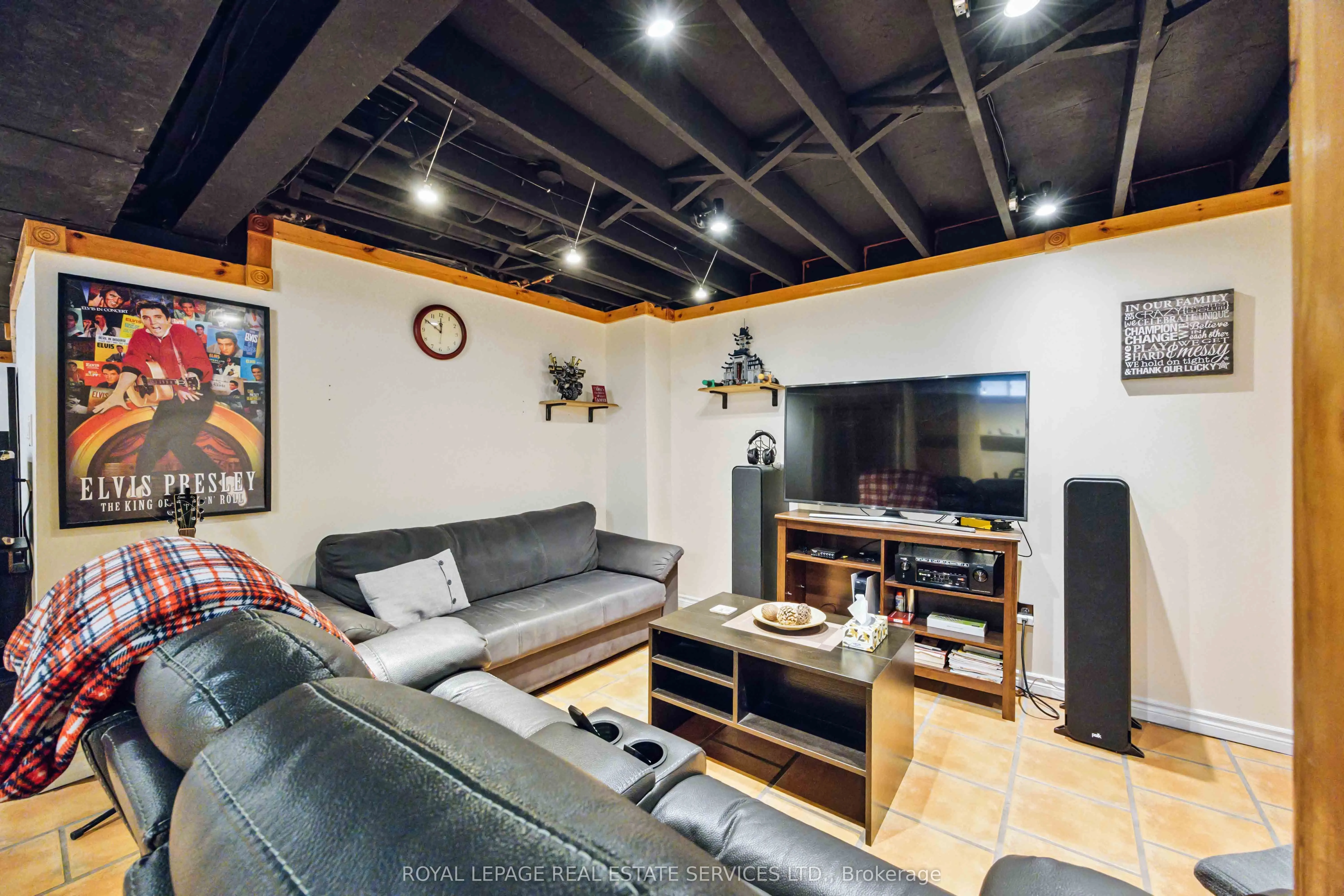 90 Breeze Drive