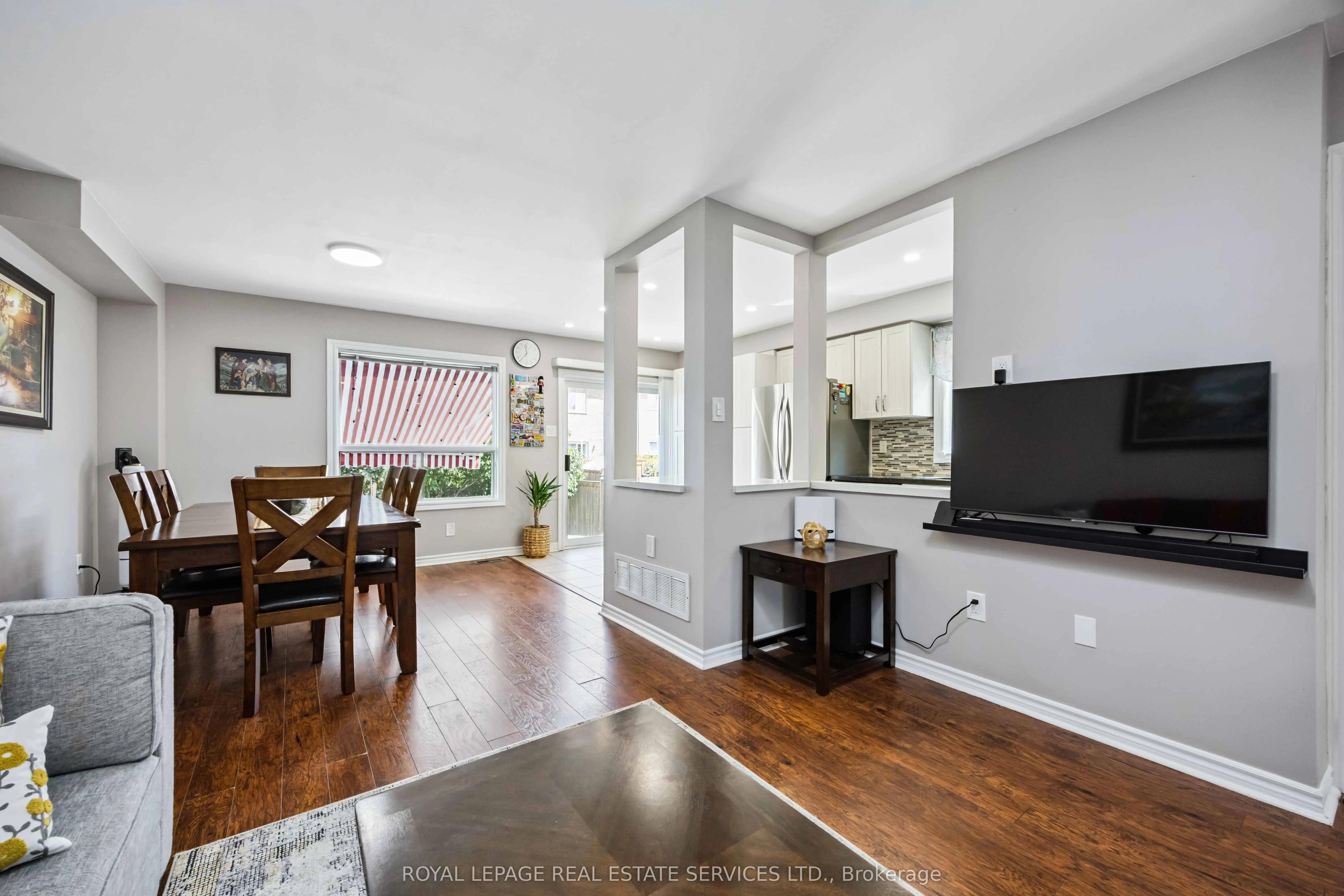 90 Breeze Drive