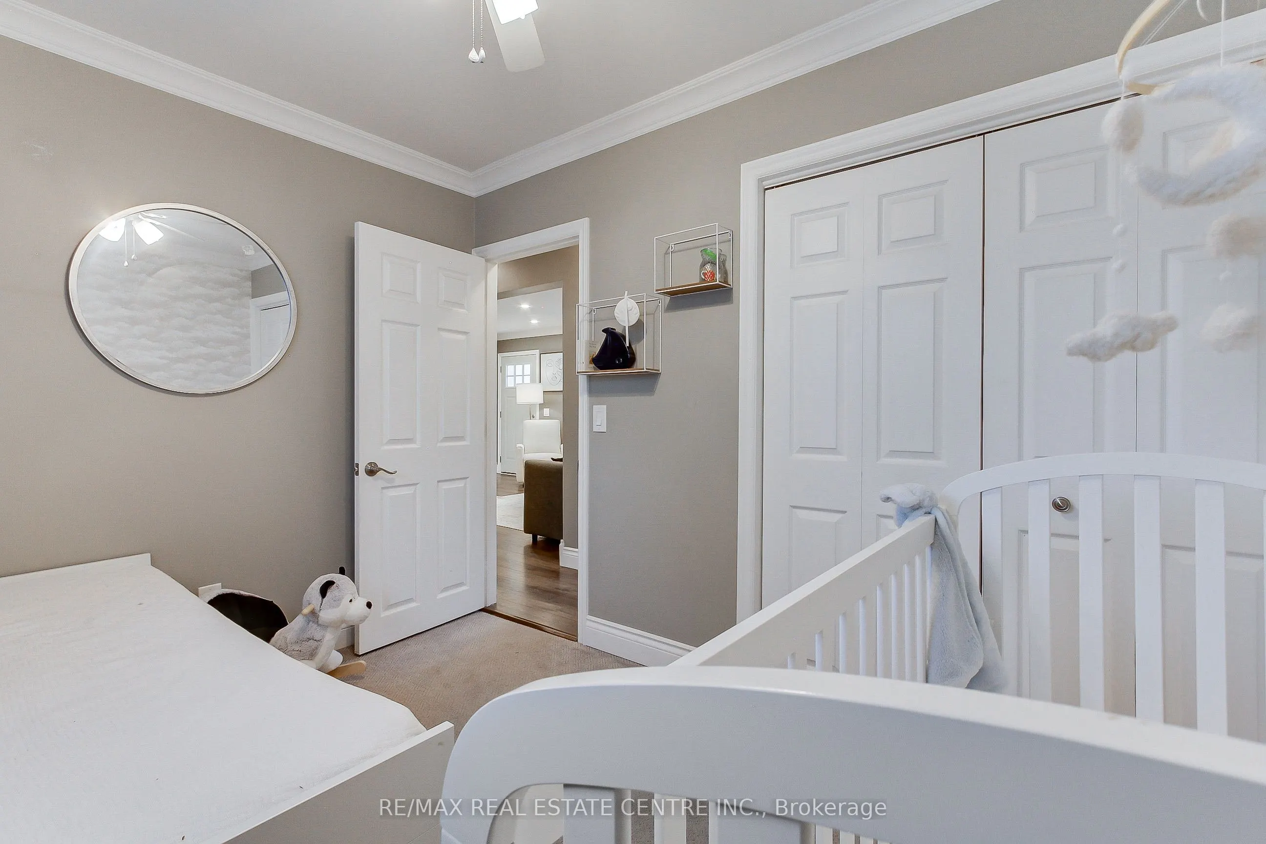 458 Dundas Street
