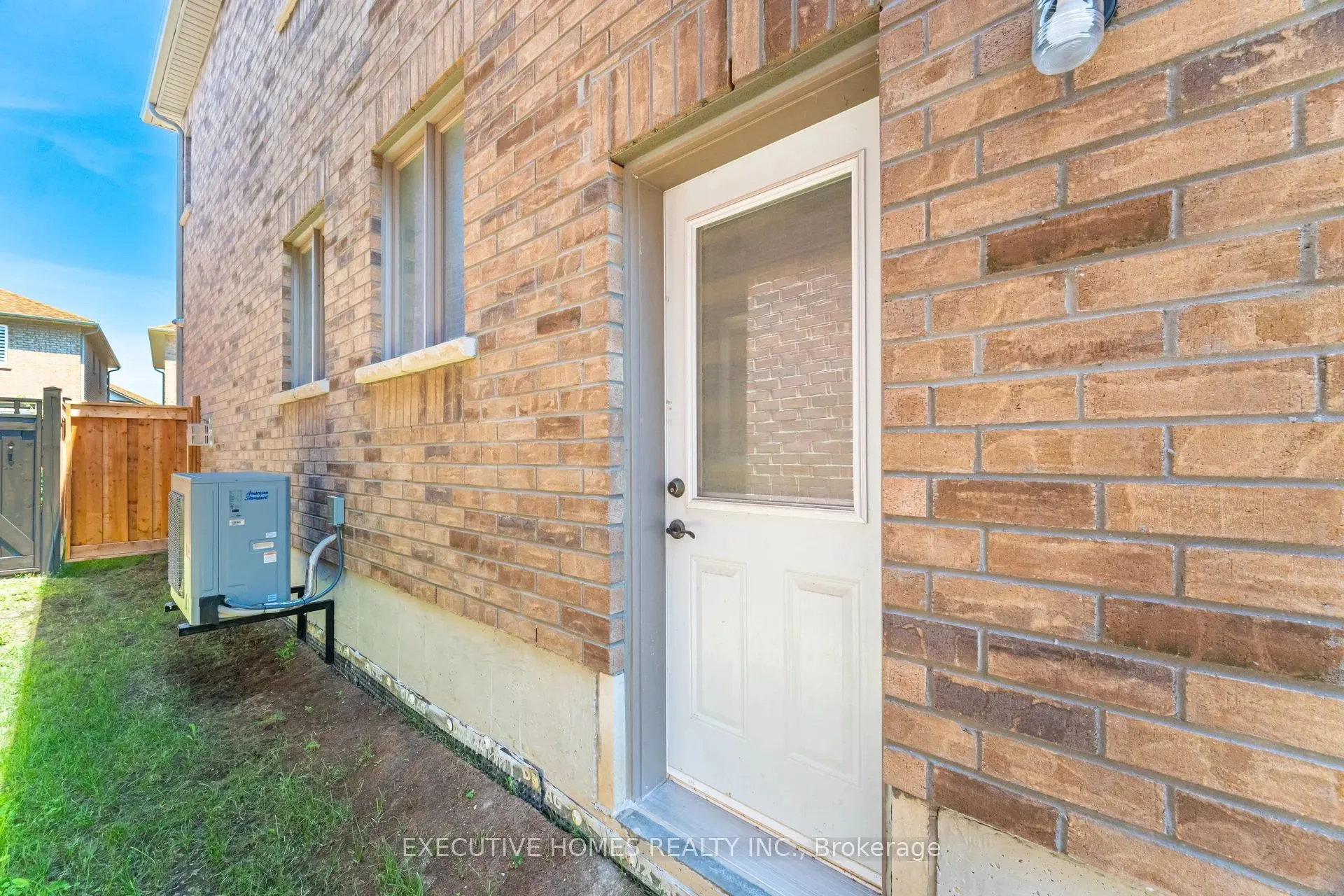 6 Mac Campbell Way