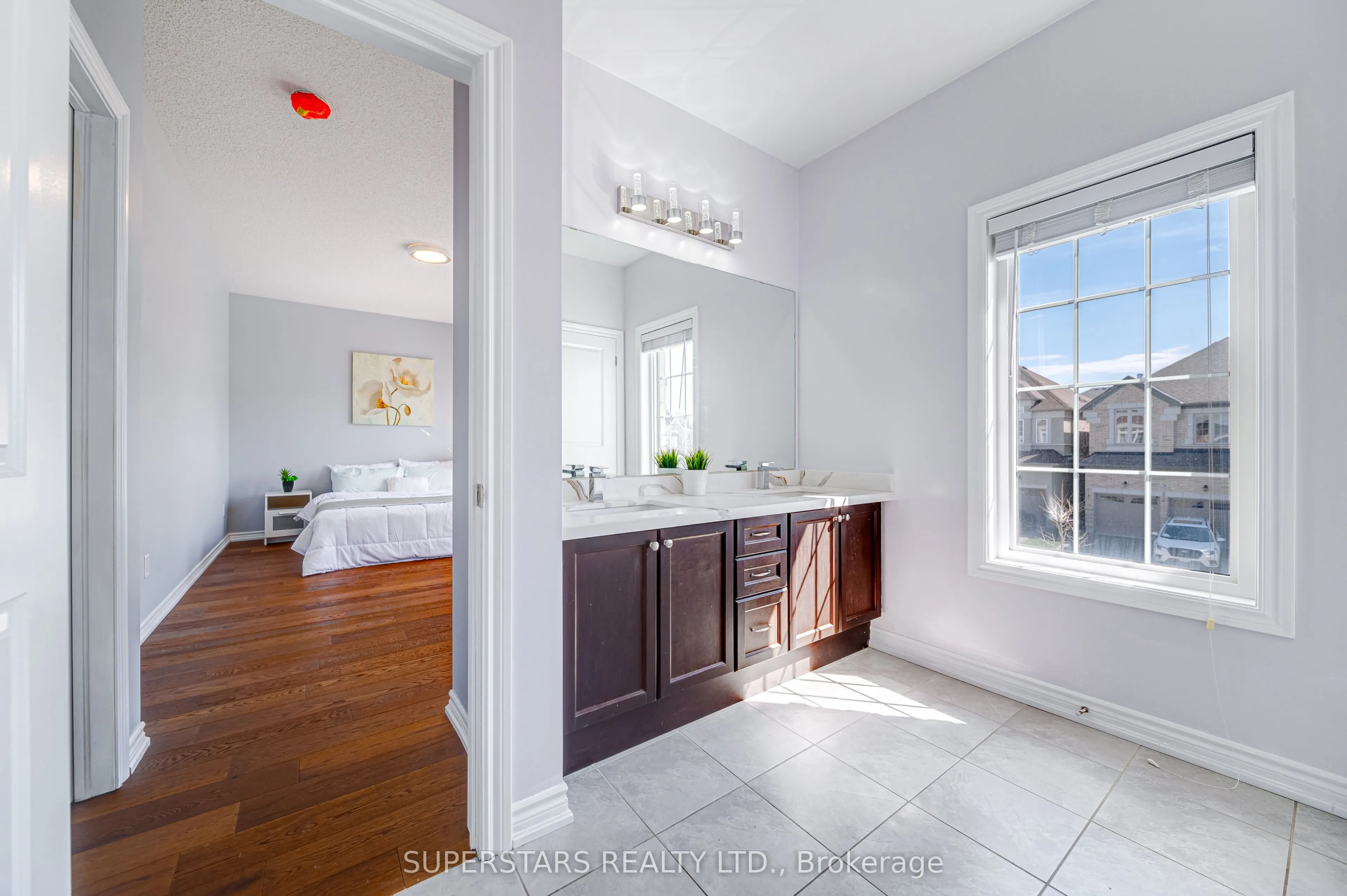 31 Roy Harper Avenue