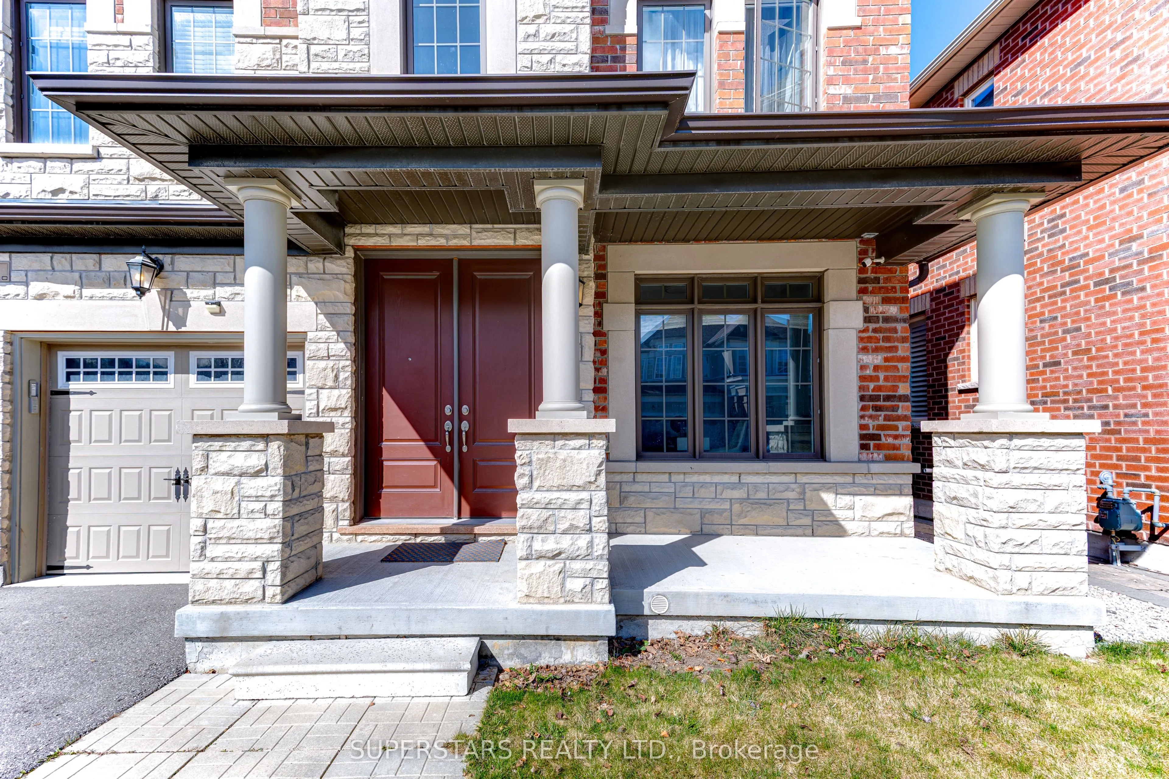 31 Roy Harper Avenue
