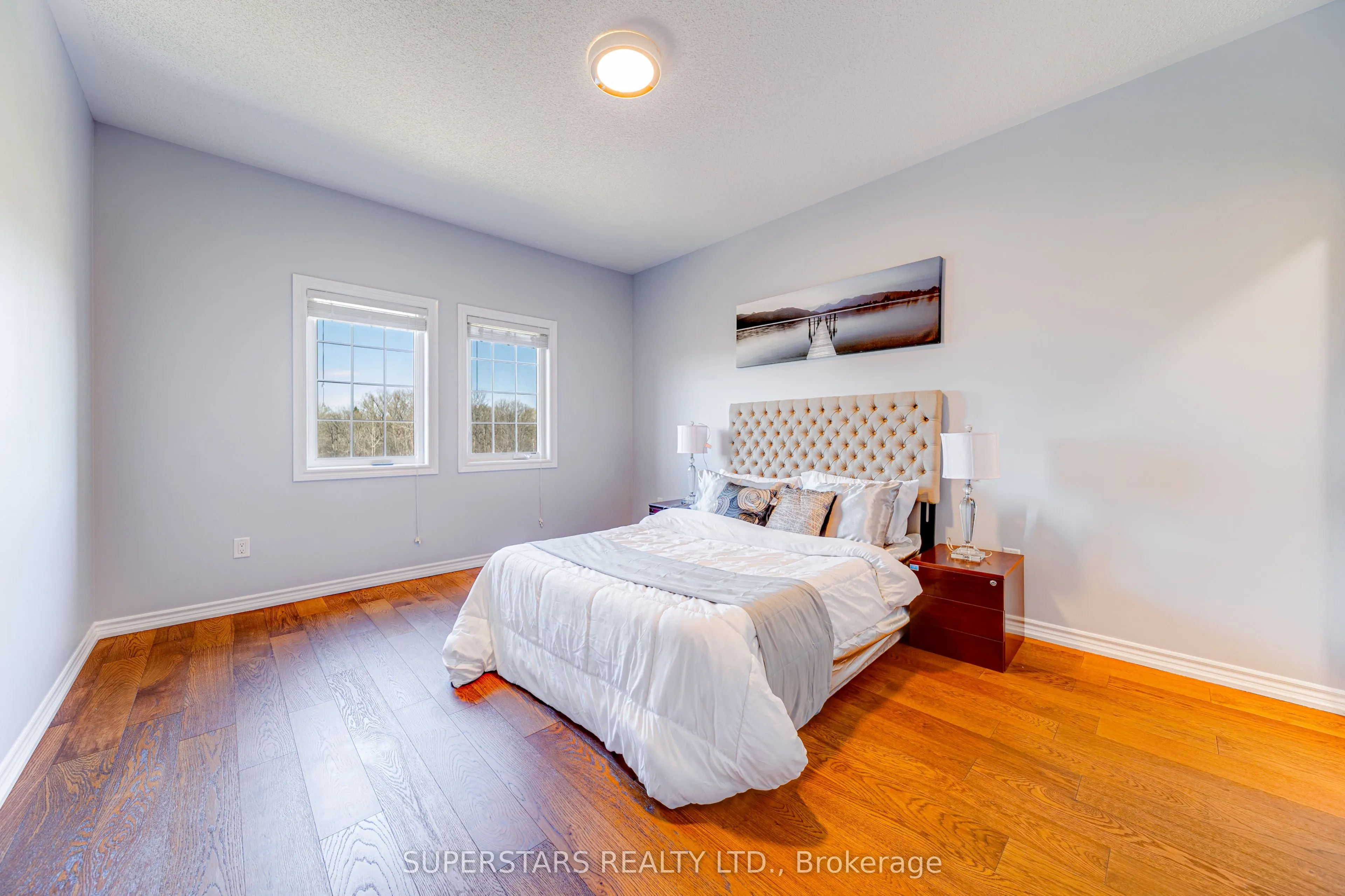 31 Roy Harper Avenue
