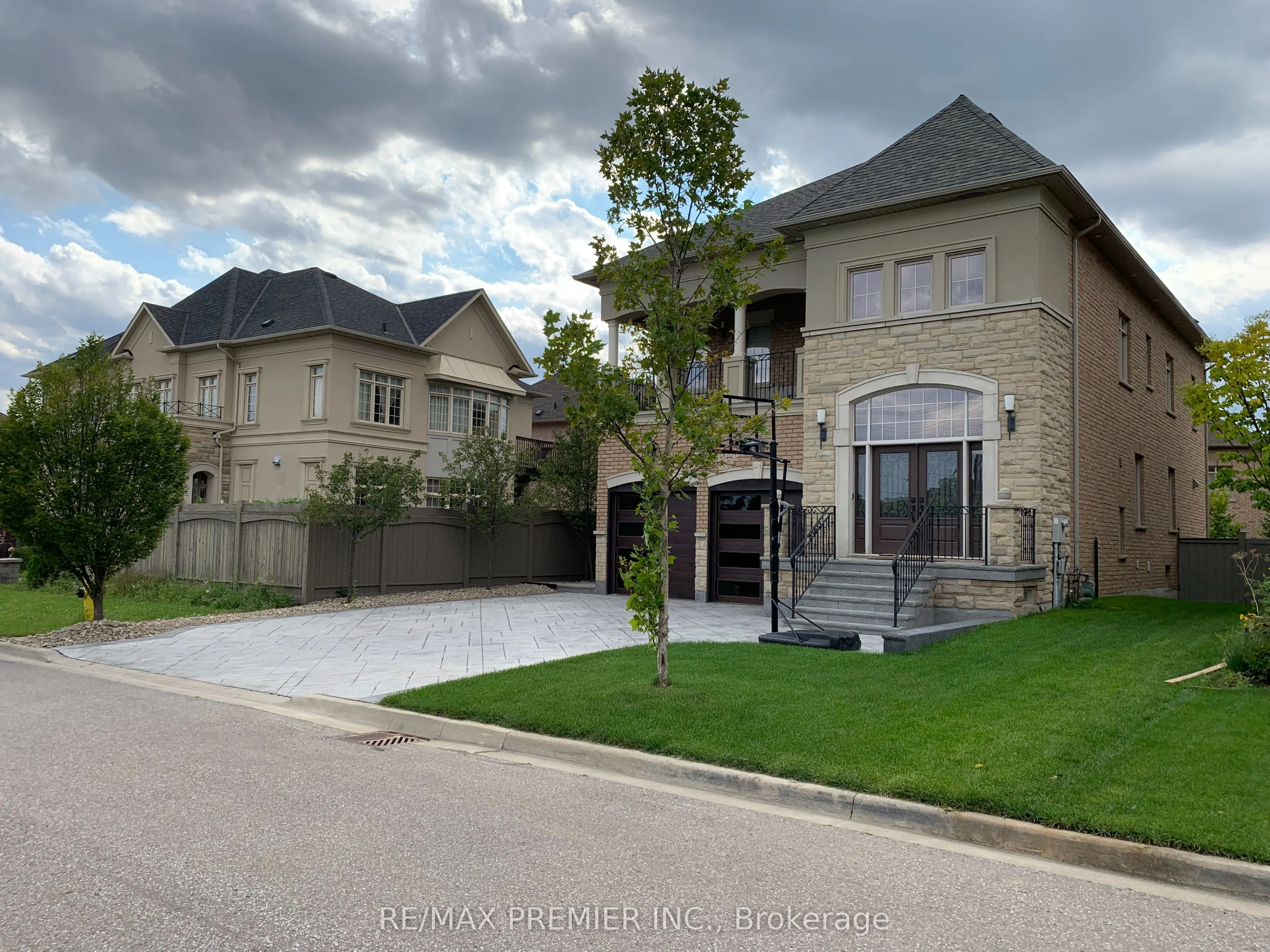76 Orleans Circle