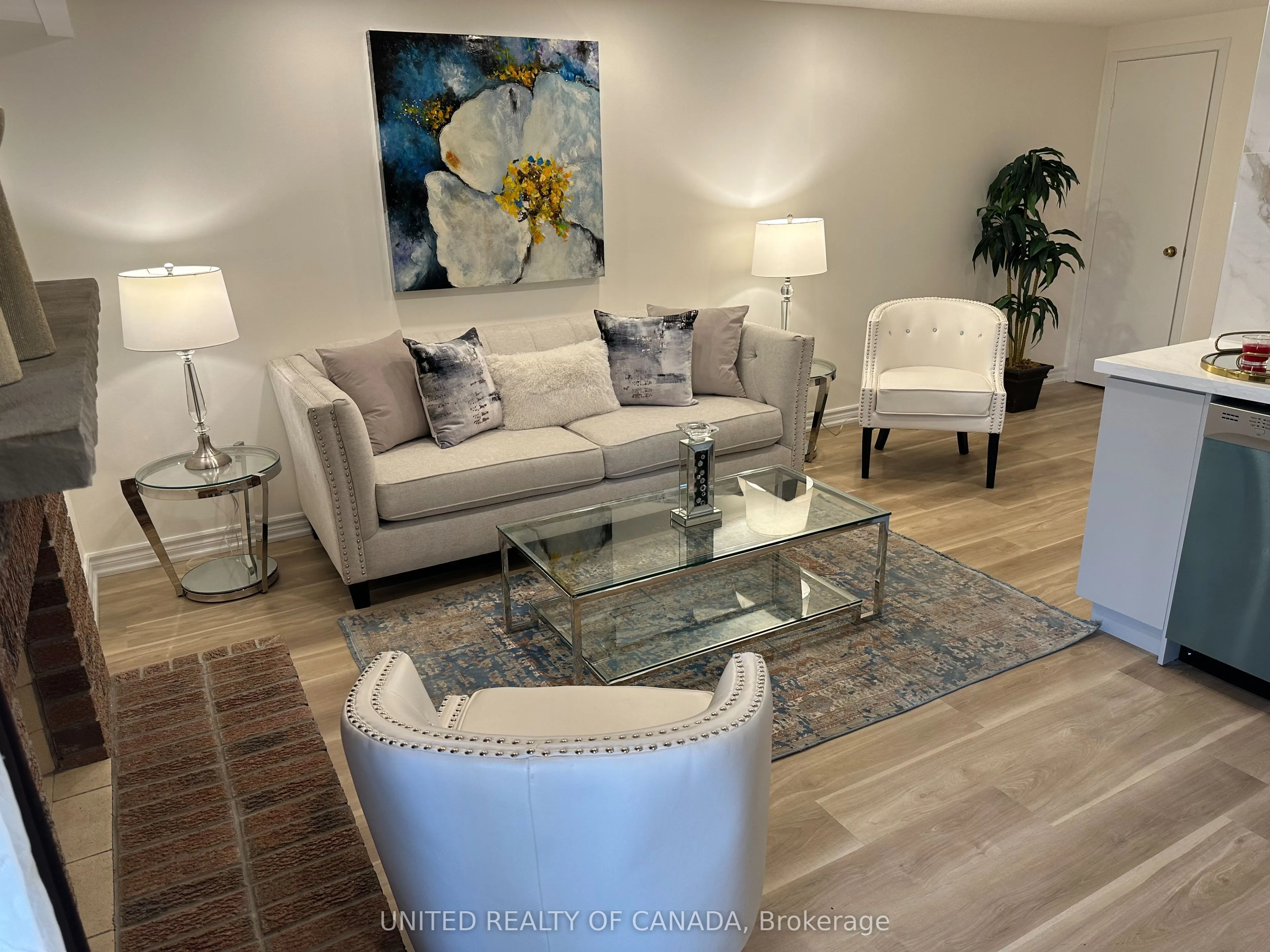 102 Baywood Court