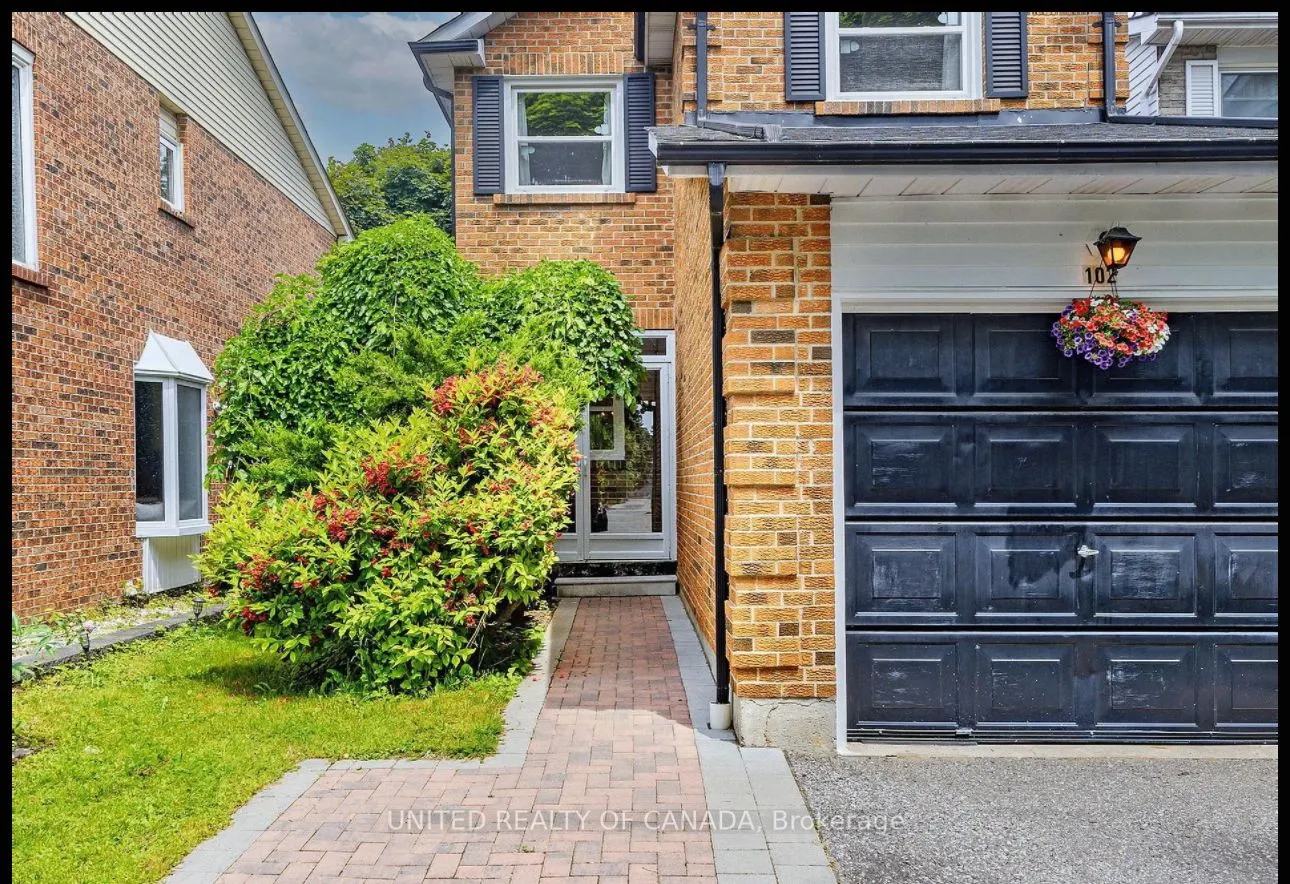 102 Baywood Court