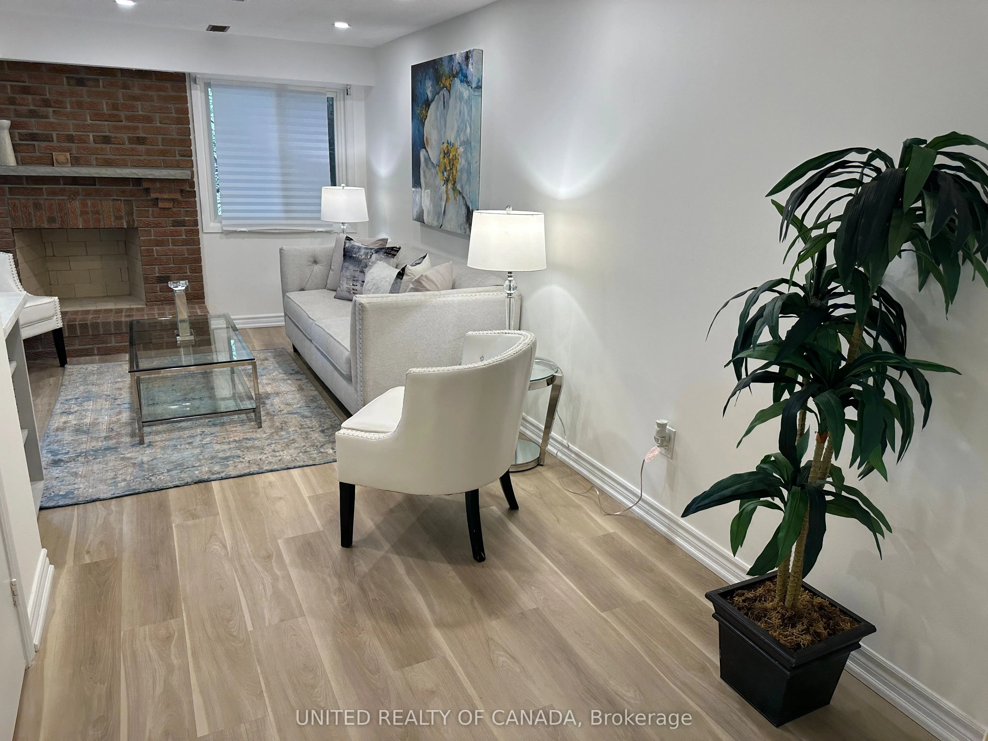 102 Baywood Court