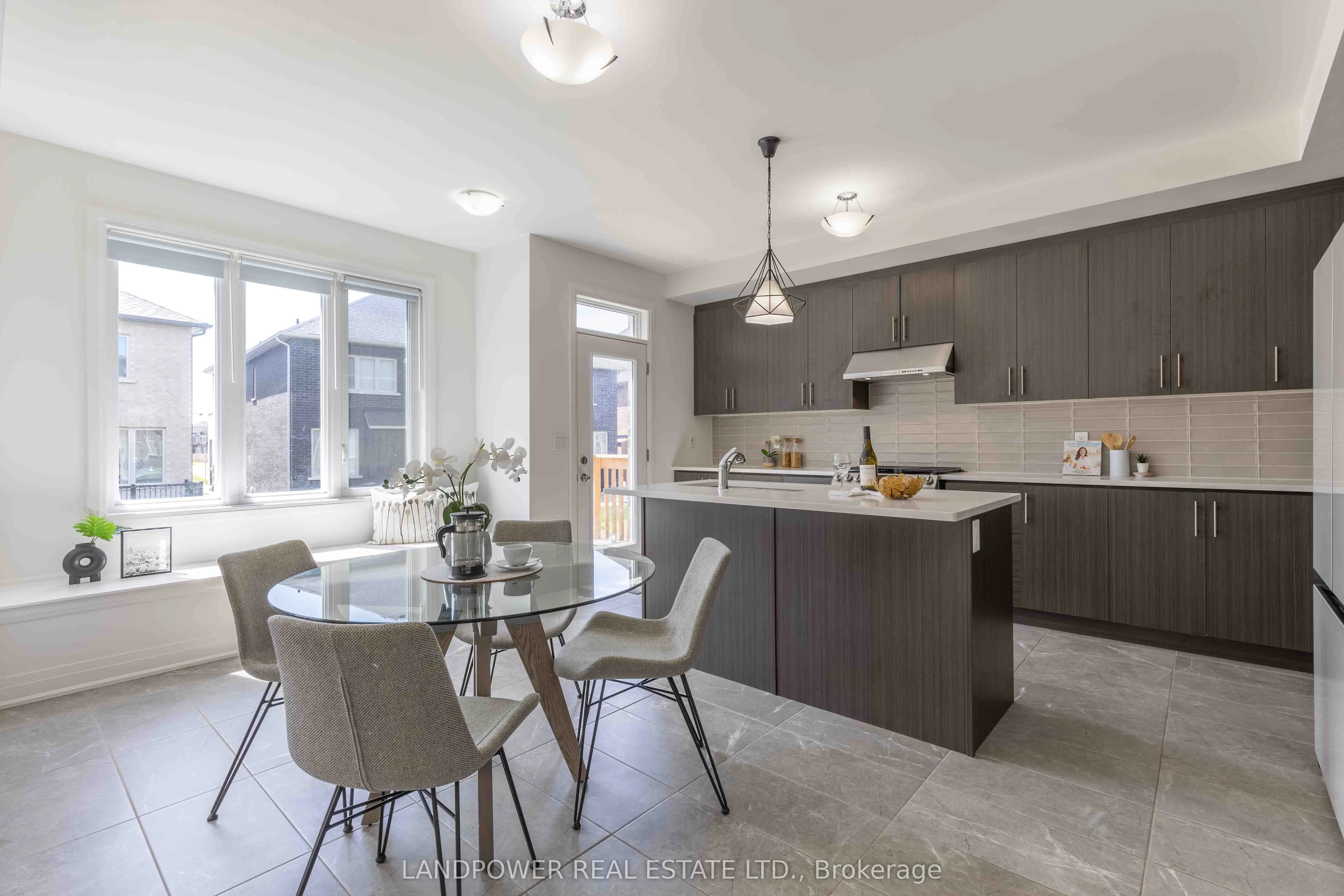 97 Kentledge Avenue