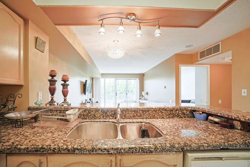 5 Emerald Lane, #410