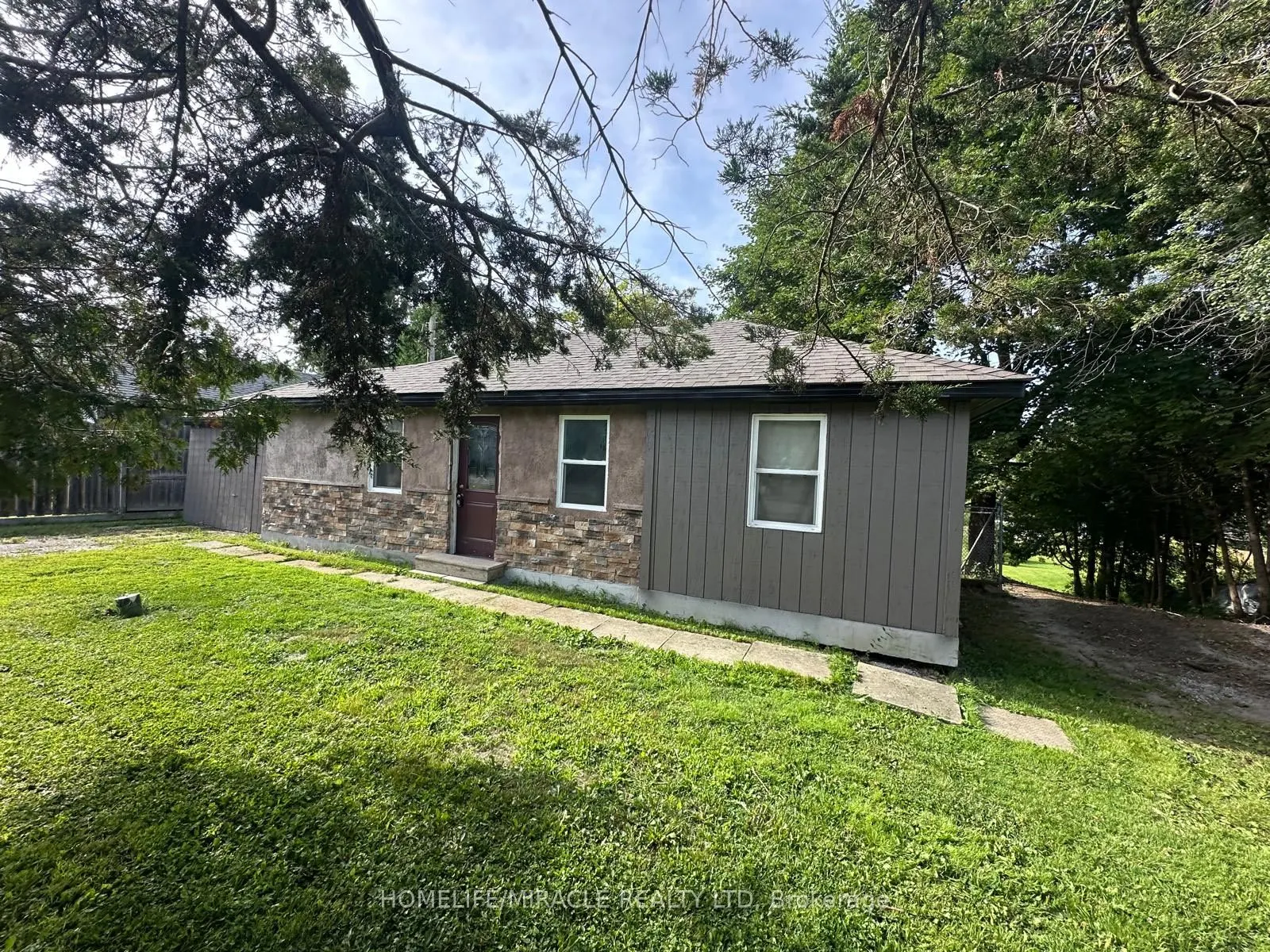 164 RIVERBANK Drive