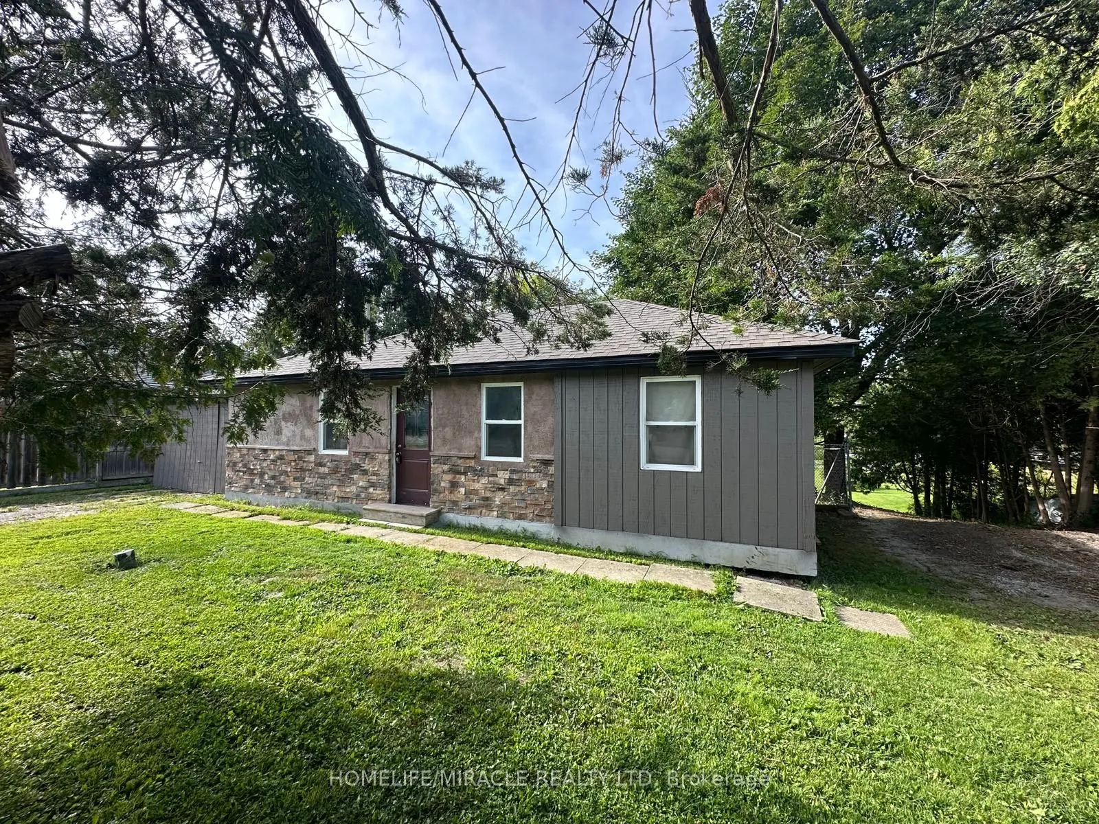164 RIVERBANK Drive
