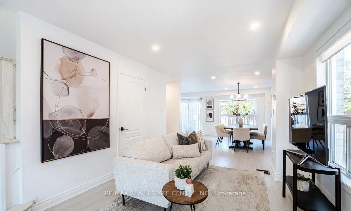 83 Convoy Crescent, #Upper