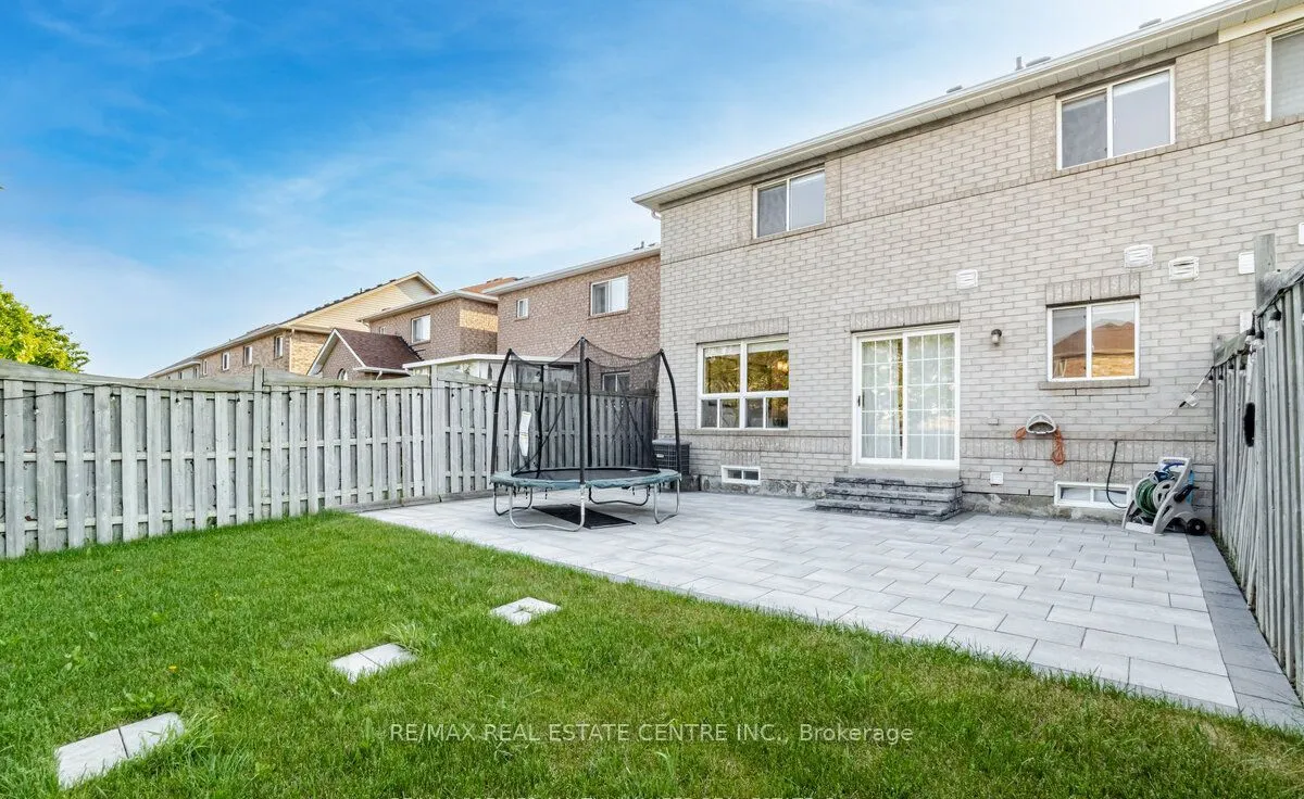 83 Convoy Crescent, #Upper