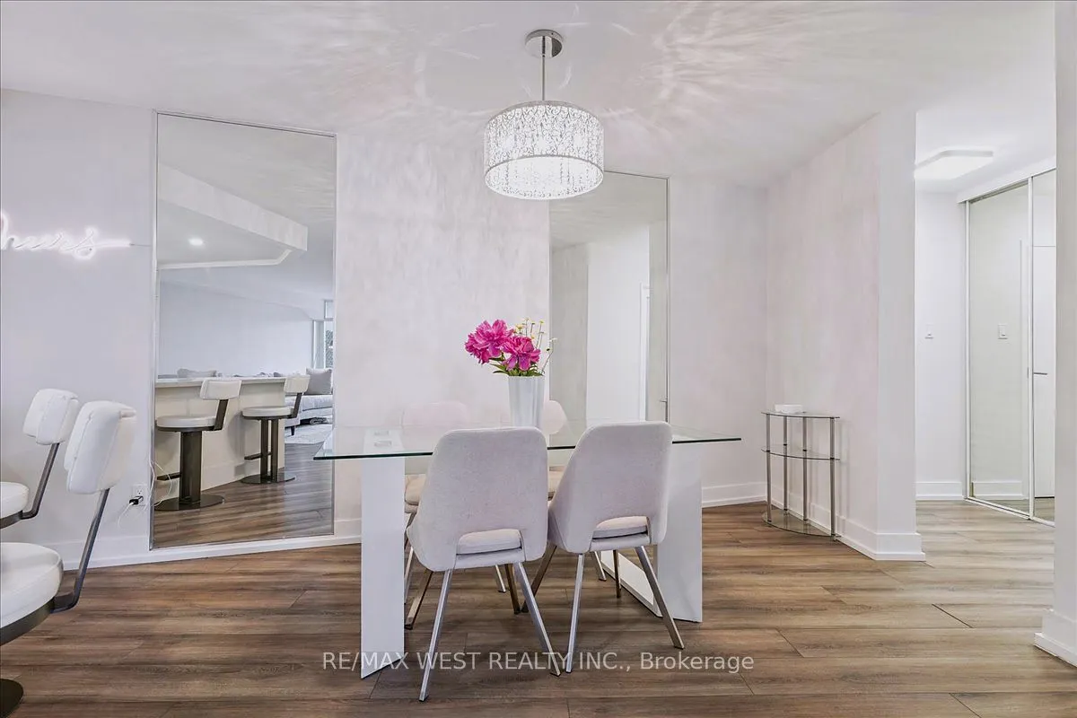 7811 Yonge Street, #1008