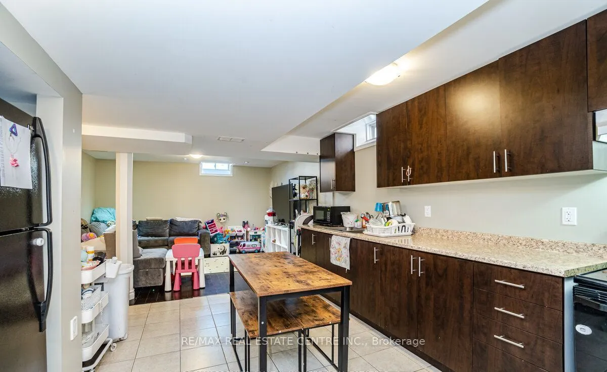 83 Convoy Crescent, #A