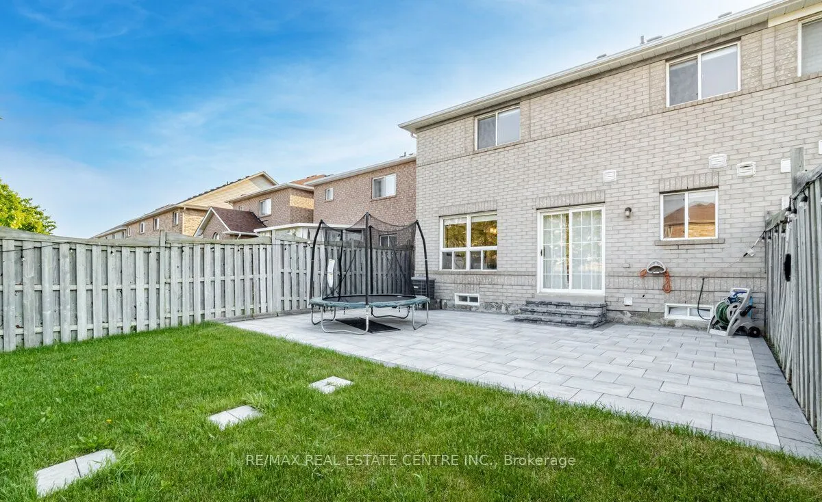 83 Convoy Crescent, #A