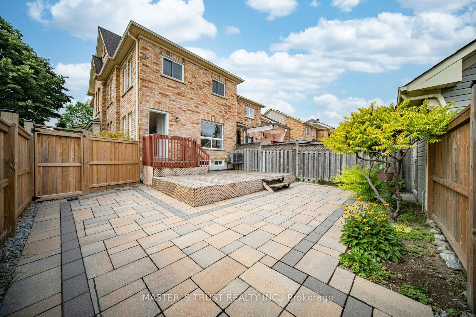 124 White's Hill Avenue