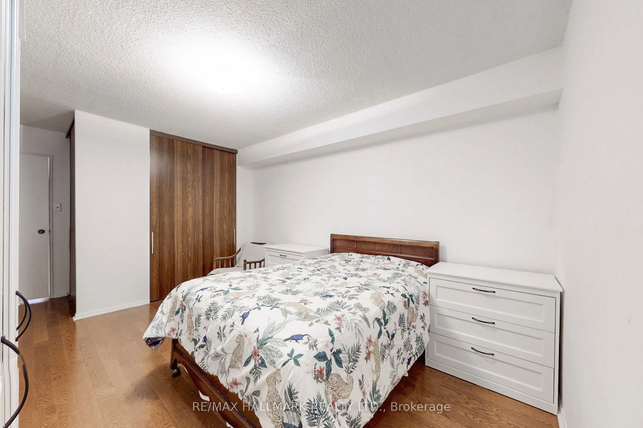 7811 Yonge Street, #1107
