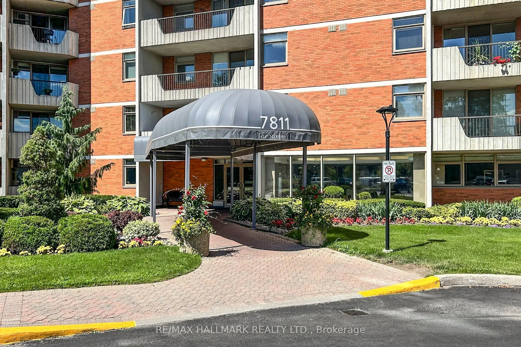 7811 Yonge Street, #1107