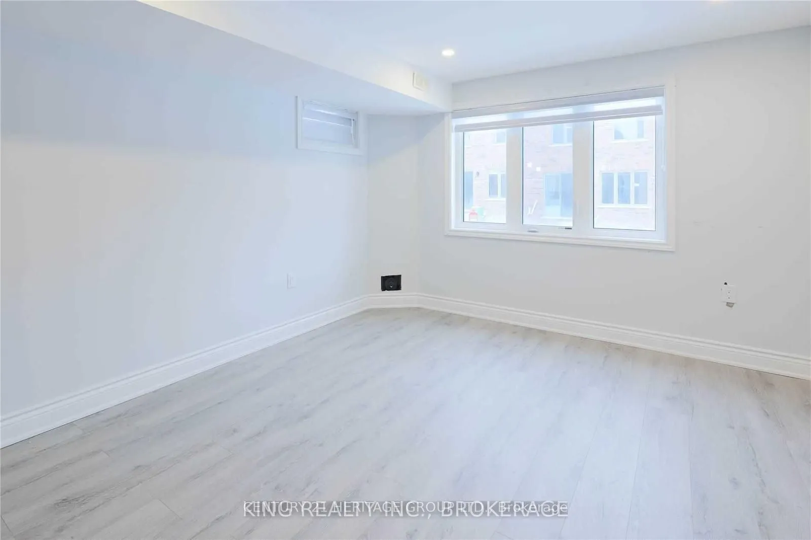 104 Forest Edge Crescent, #Bsmnt