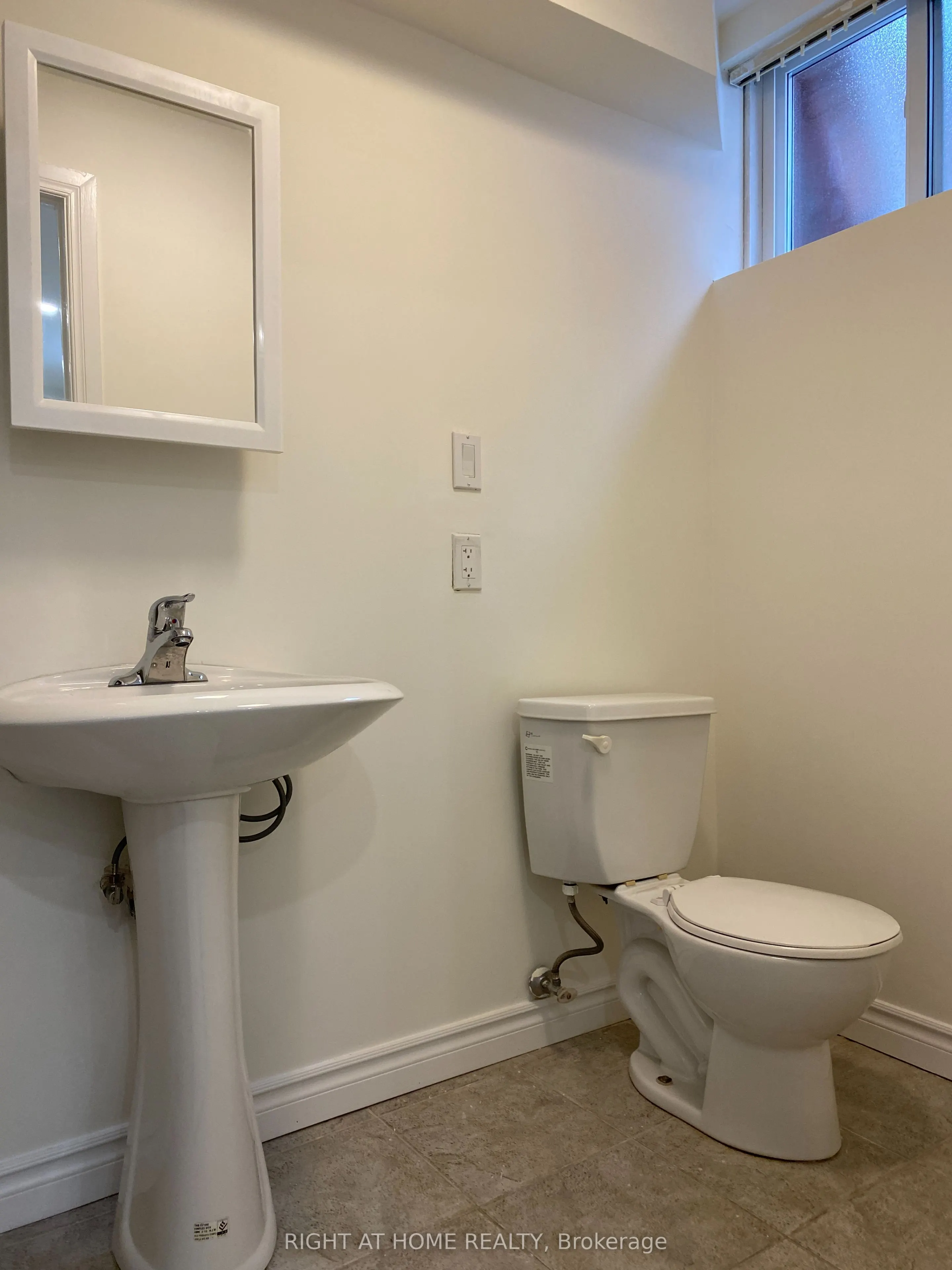 81 Oak Avenue, #Lower