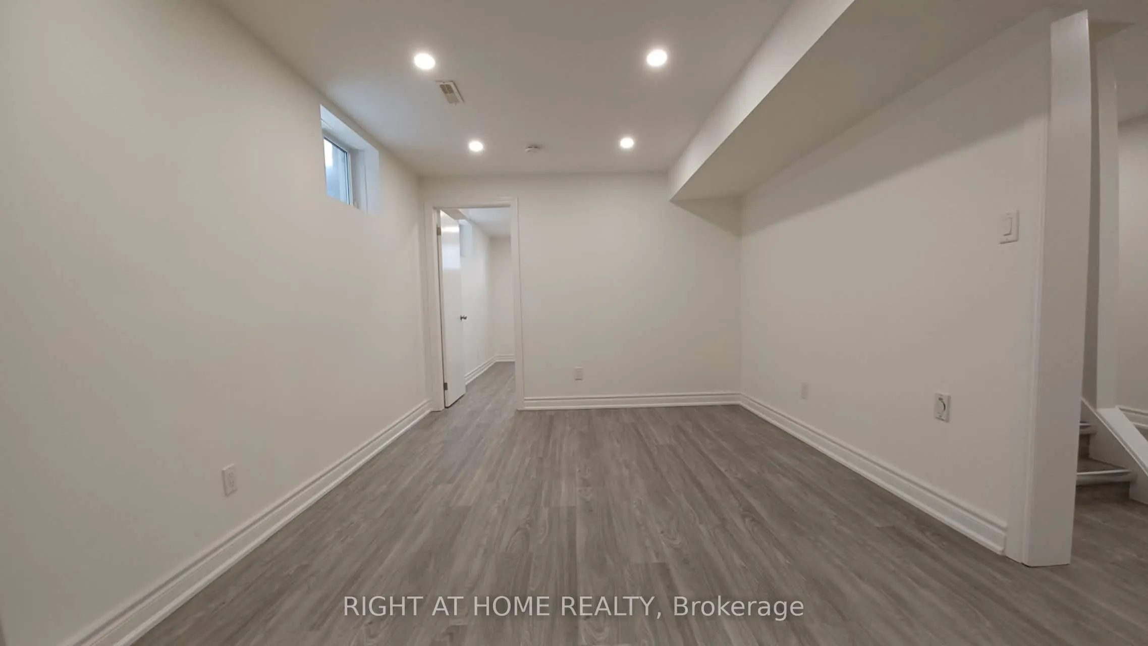81 Oak Avenue, #Lower