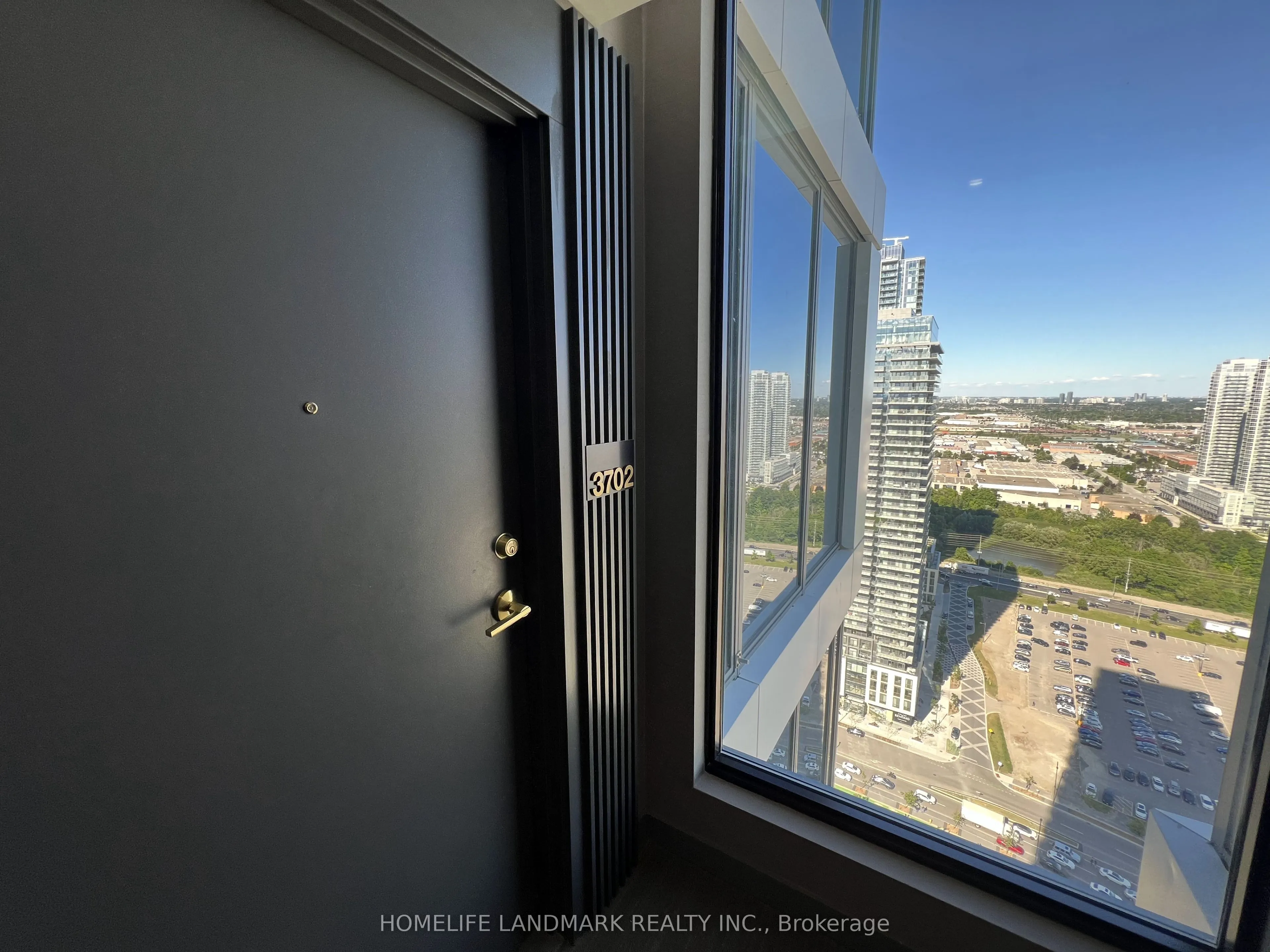 5 Buttermill Avenue, #3702