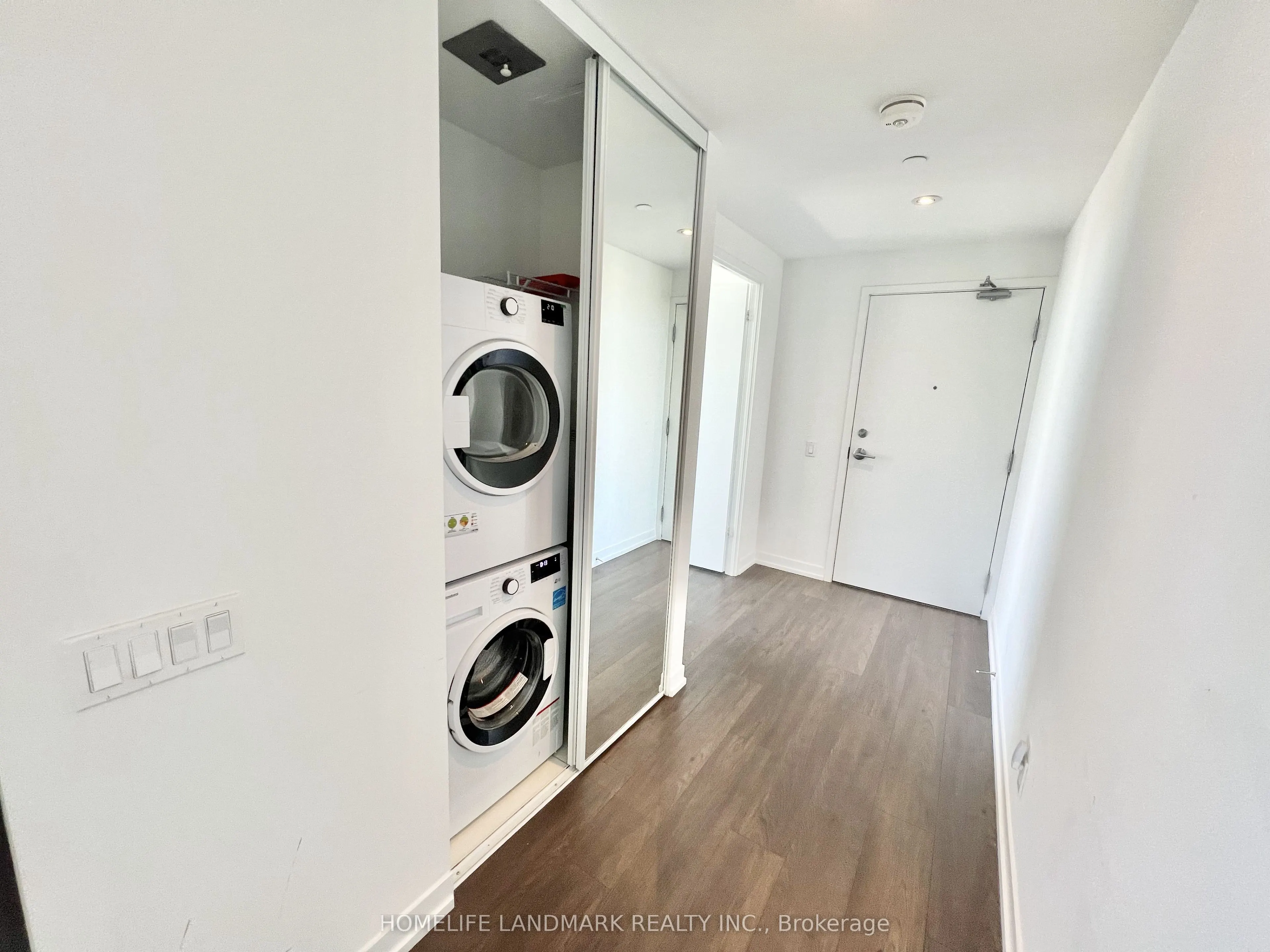 5 Buttermill Avenue, #3702