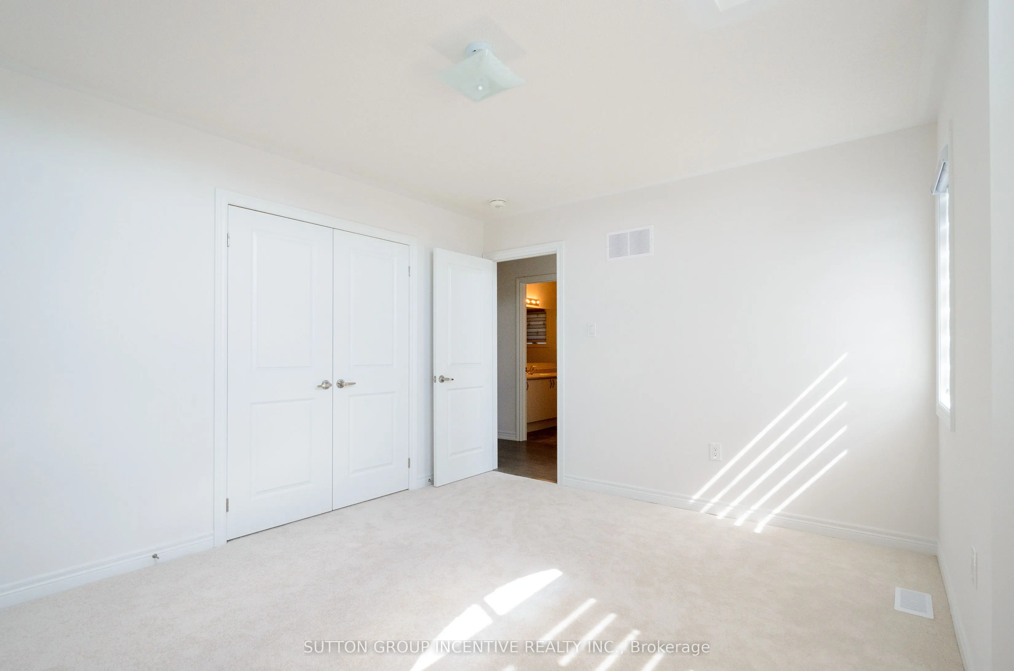 37 BAYCROFT Boulevard