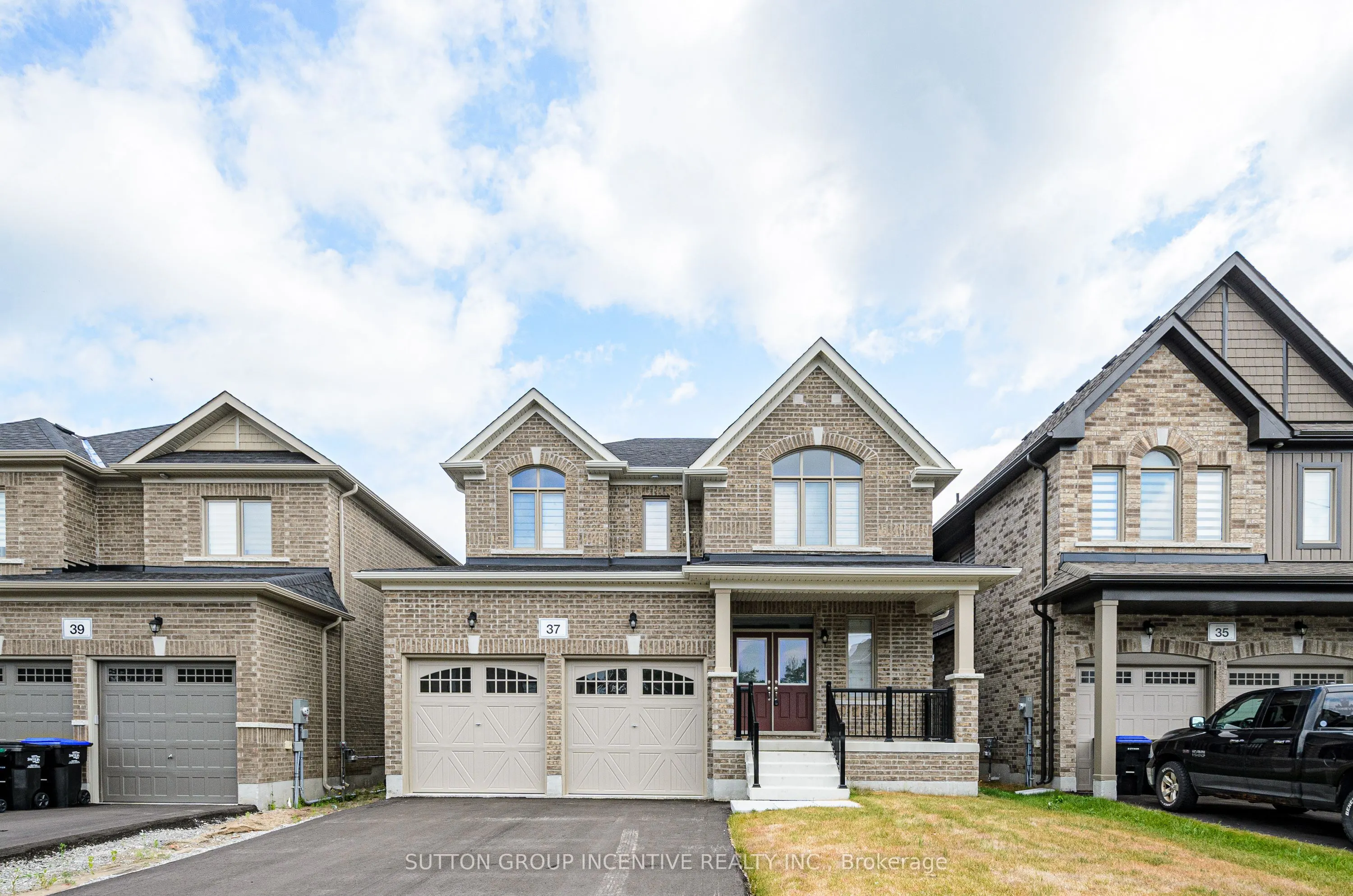 37 BAYCROFT Boulevard