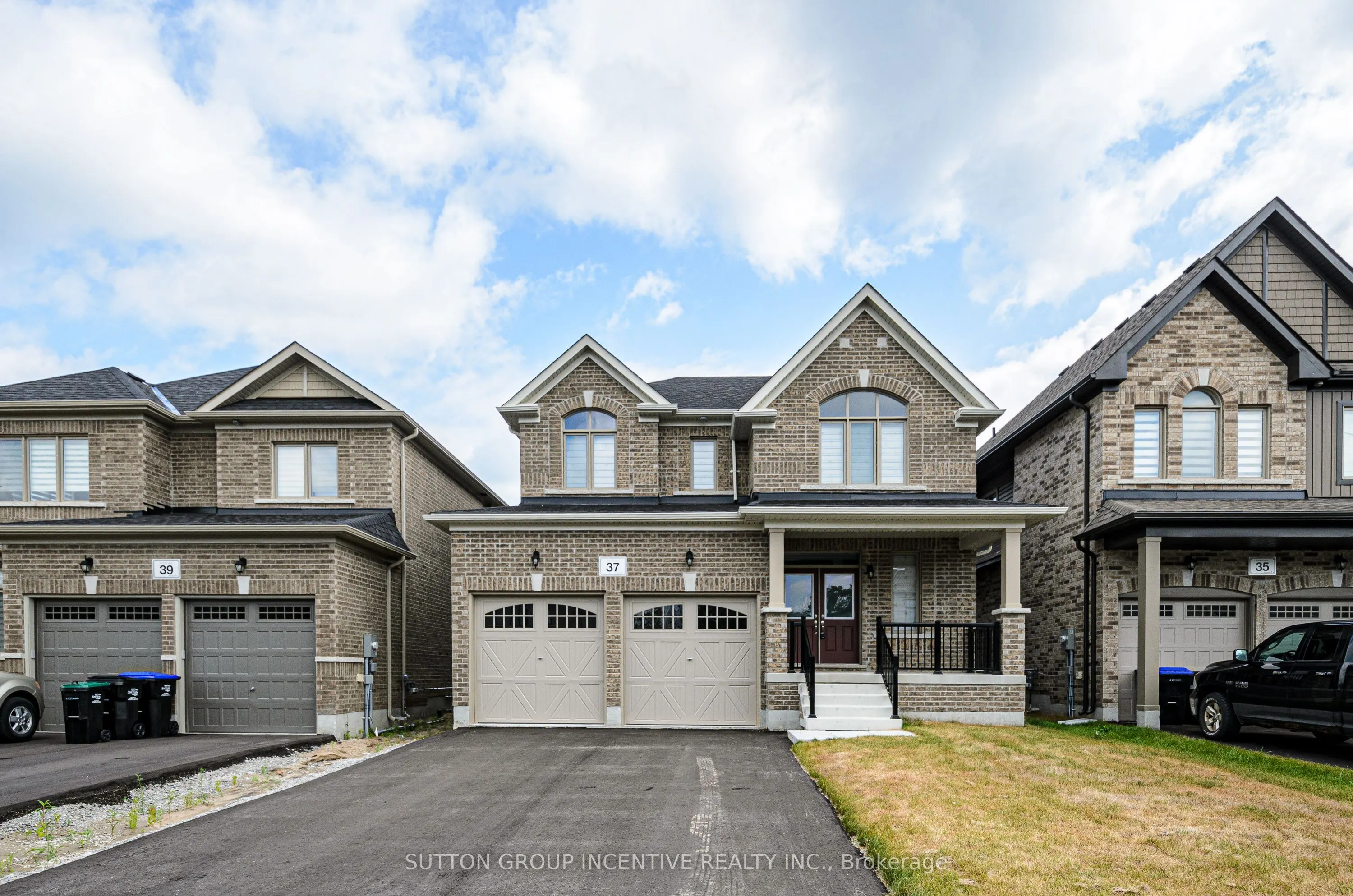 37 BAYCROFT Boulevard