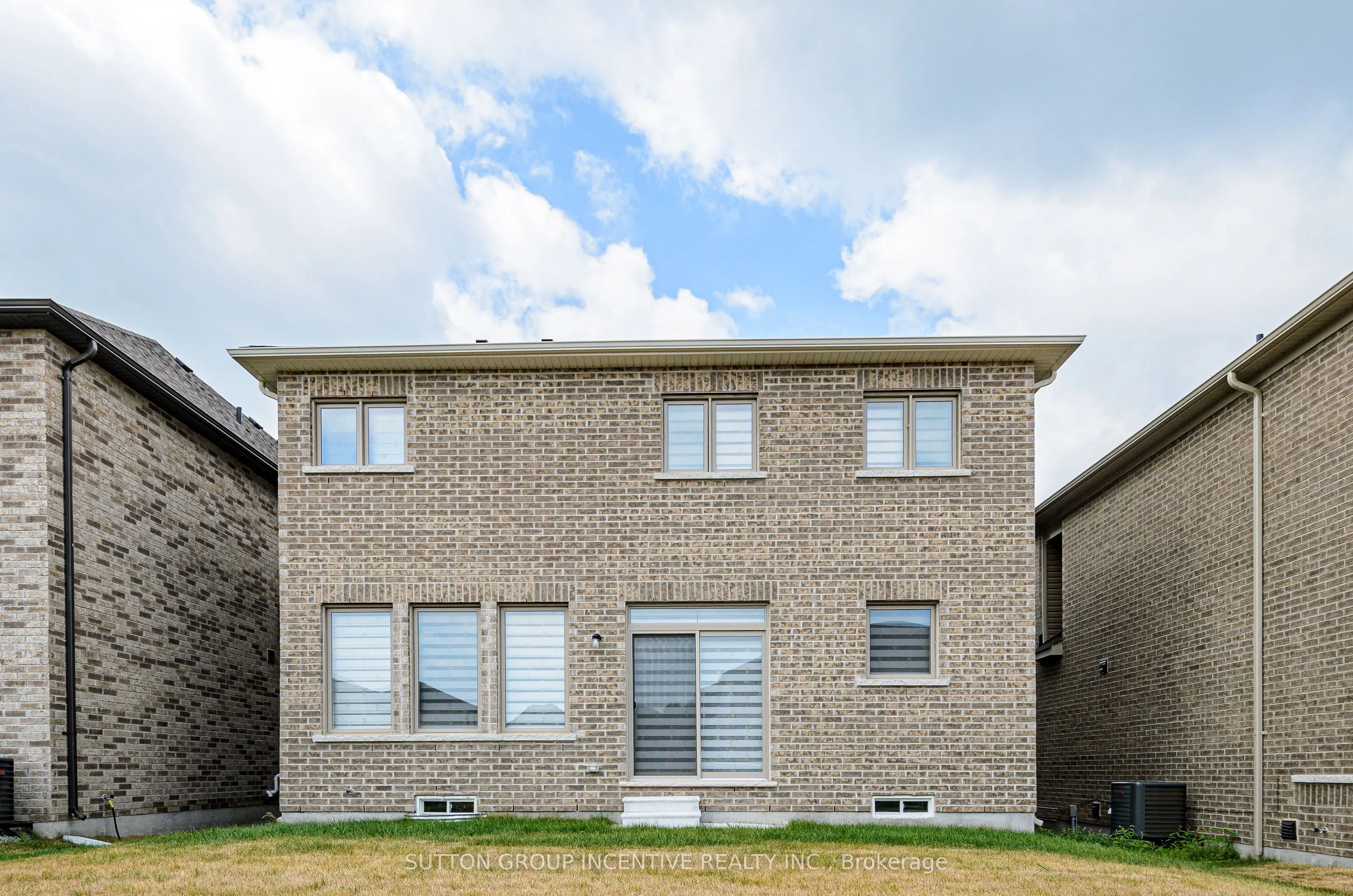 37 BAYCROFT Boulevard
