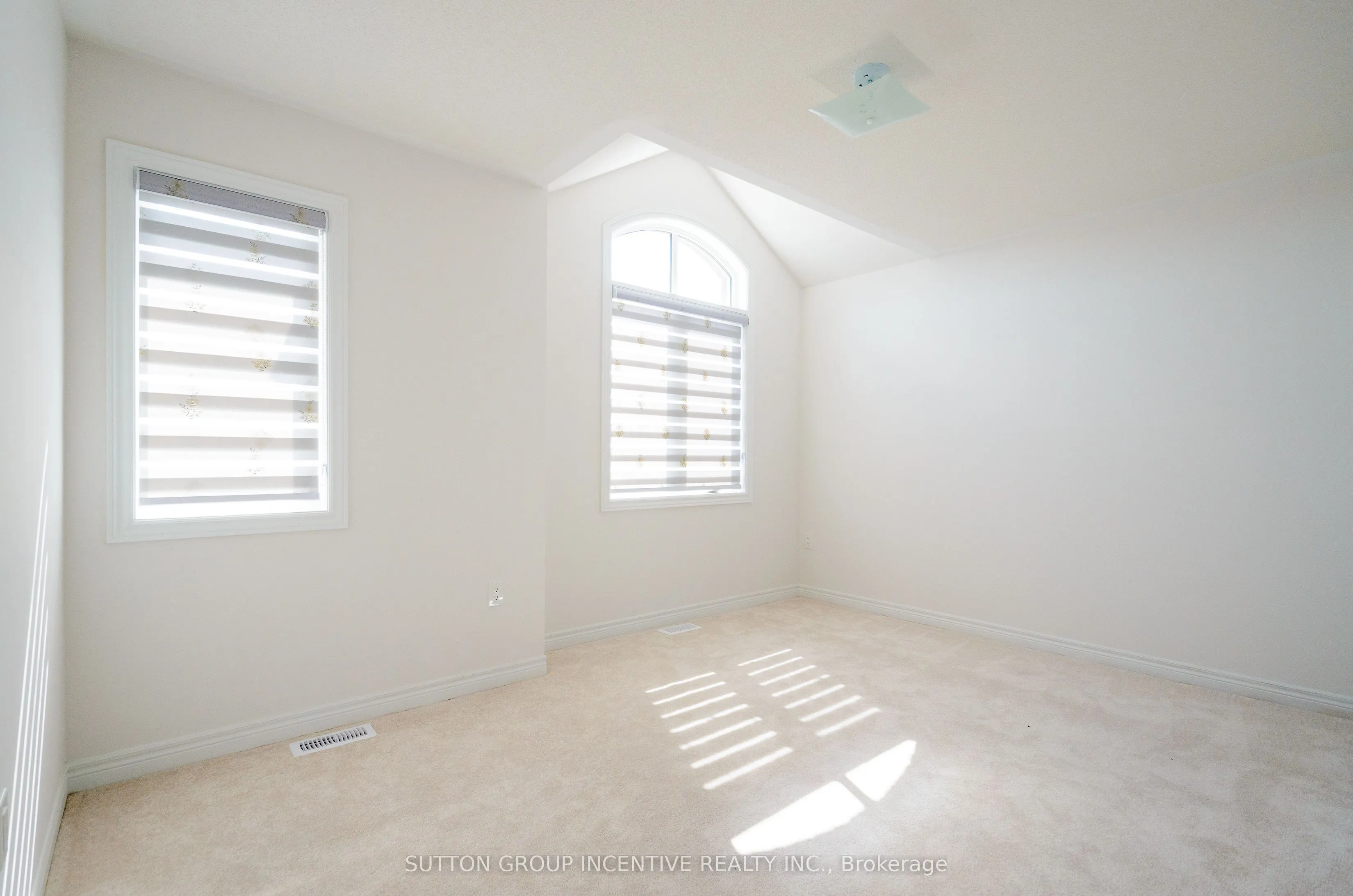 37 BAYCROFT Boulevard