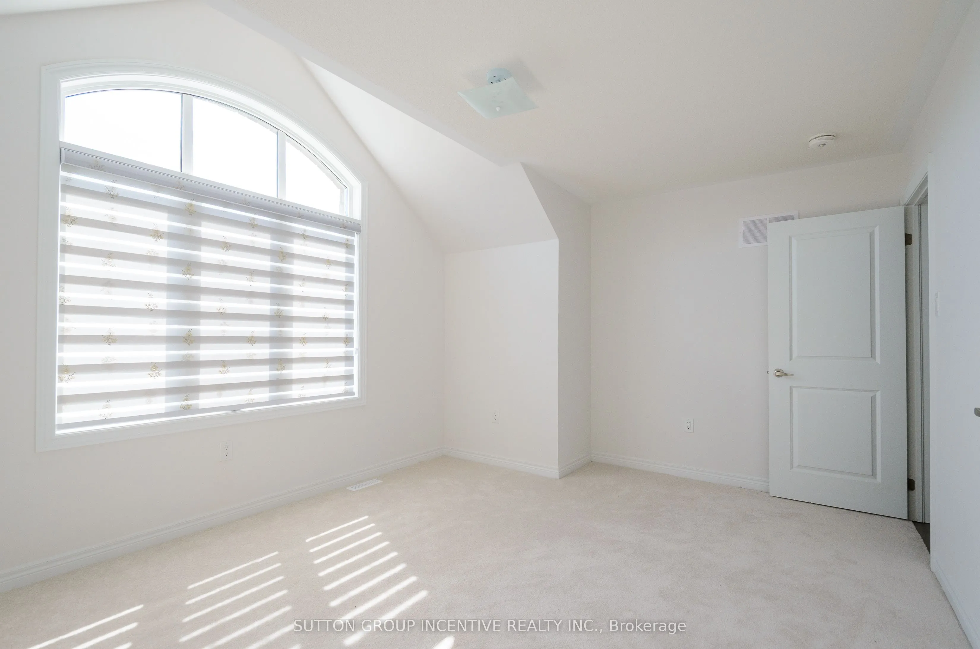 37 BAYCROFT Boulevard