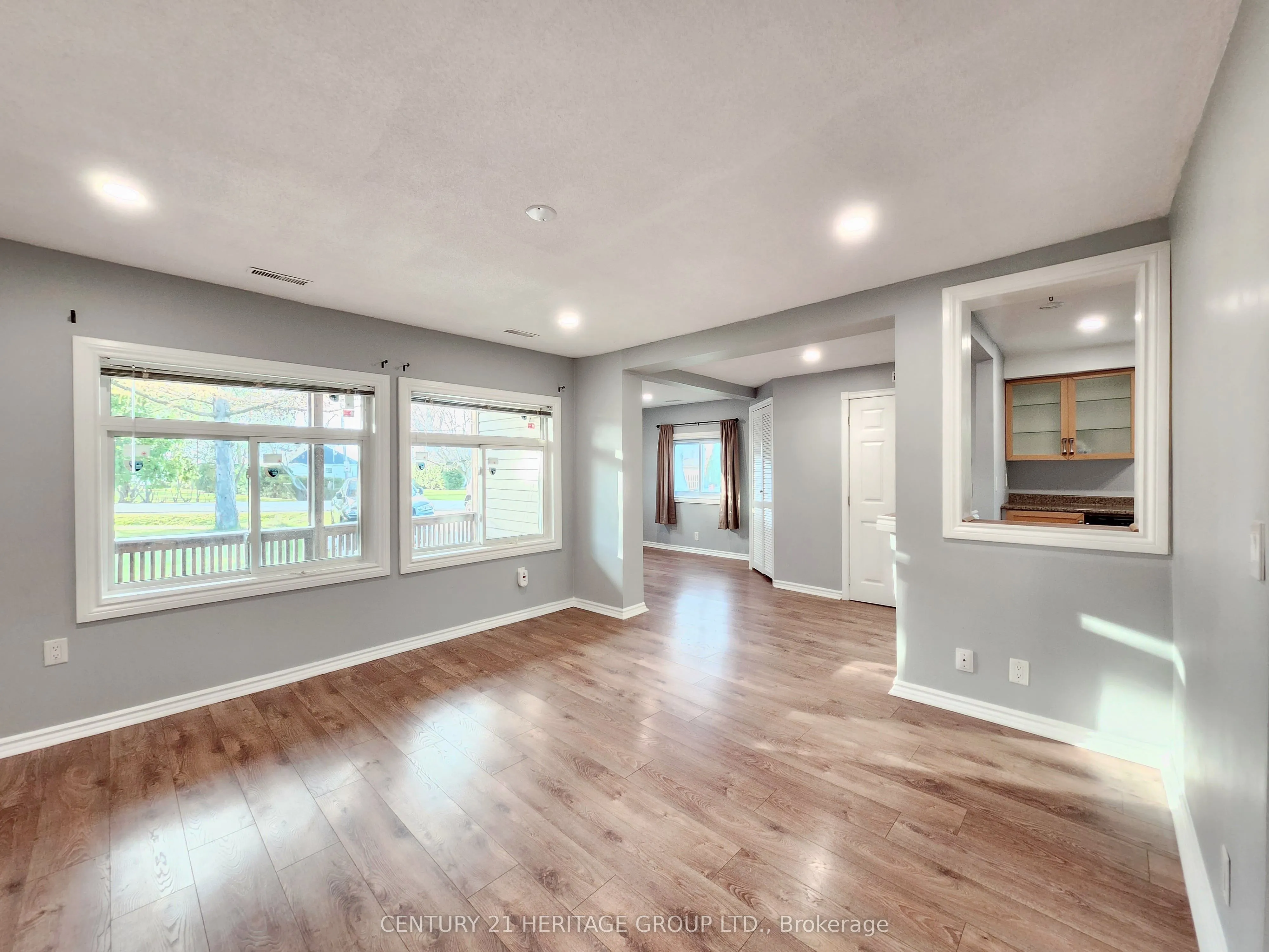 493 Lake Drive S
