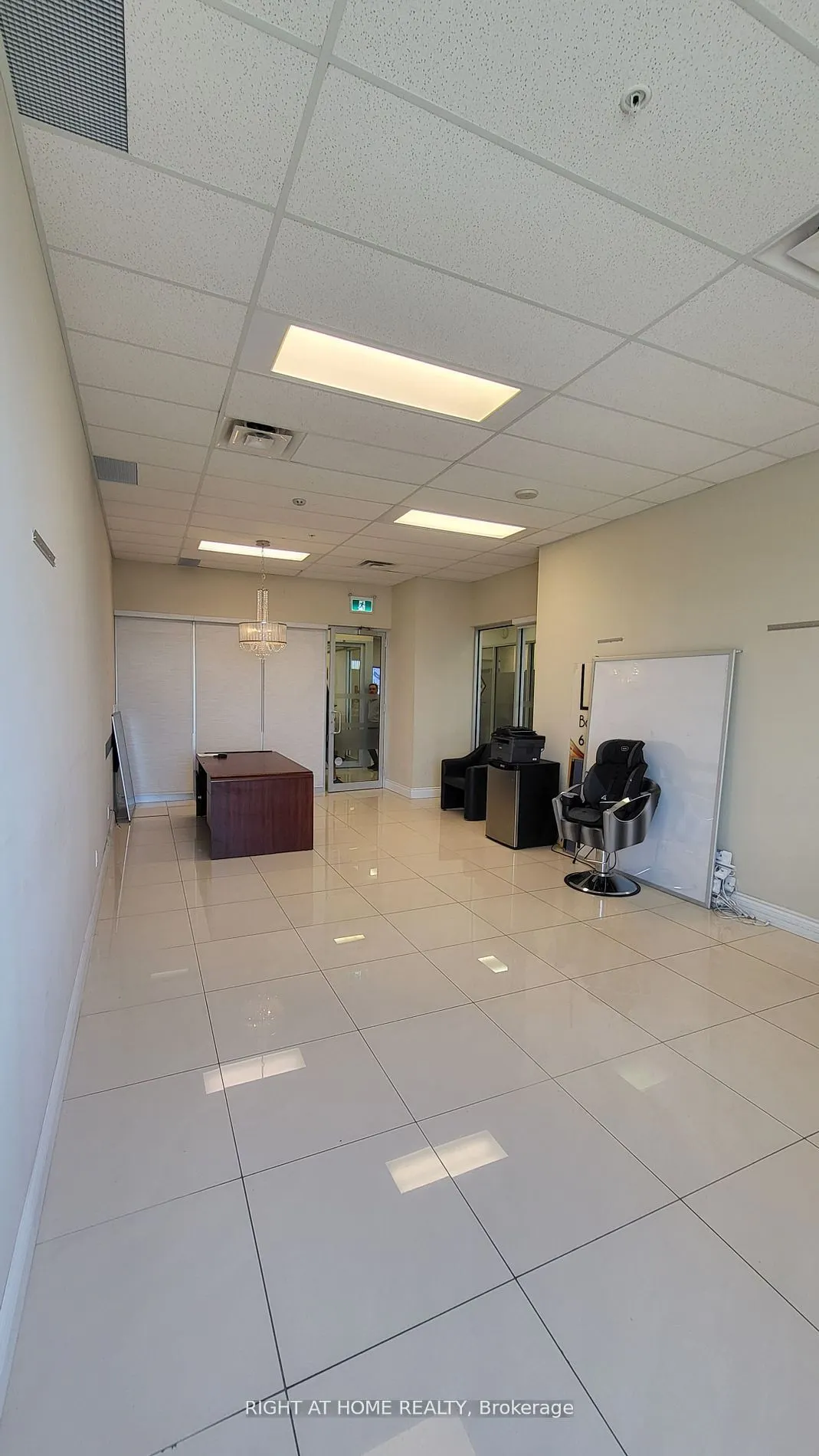 7163 Yonge Street, #262