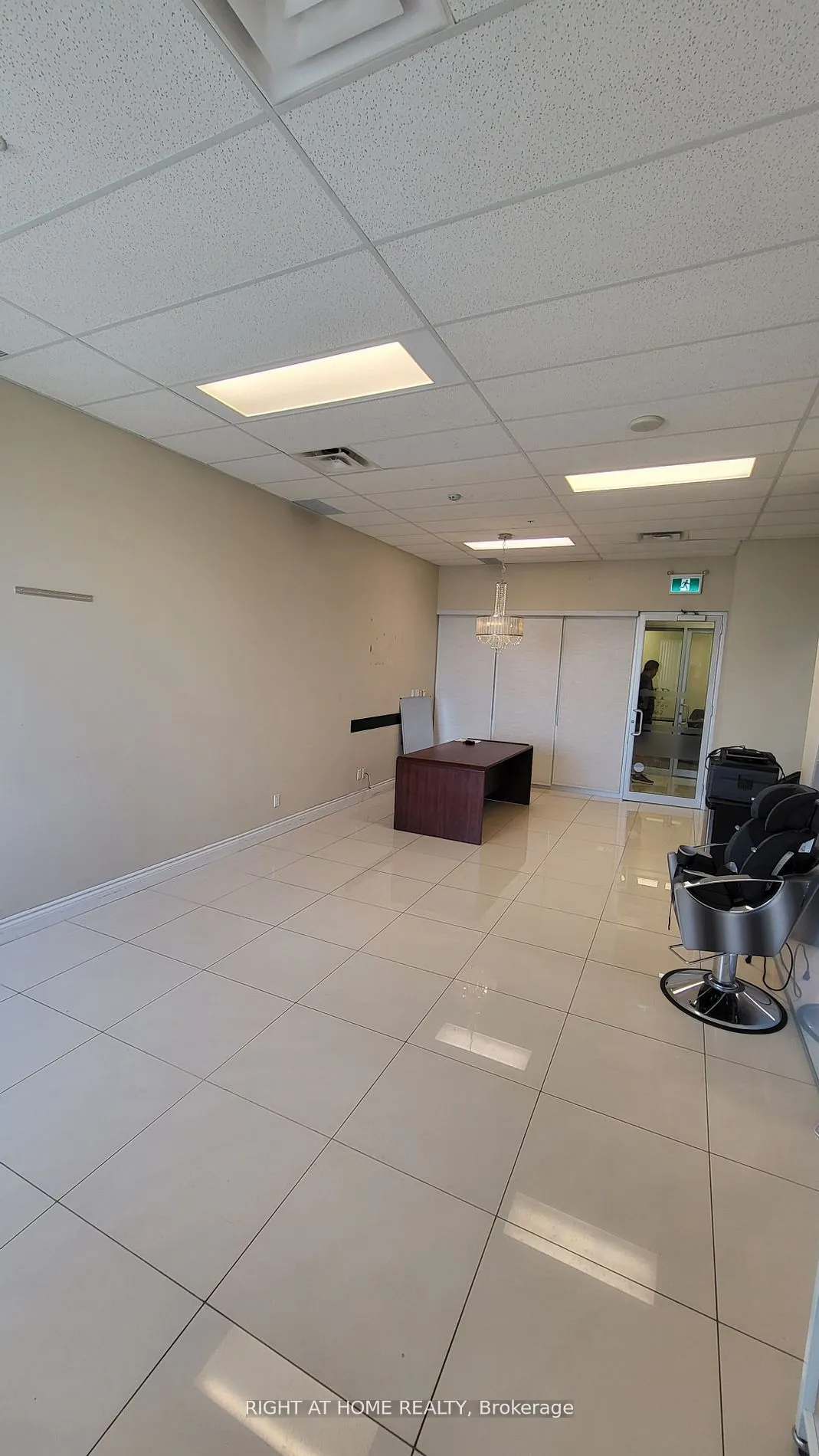 7163 Yonge Street, #262
