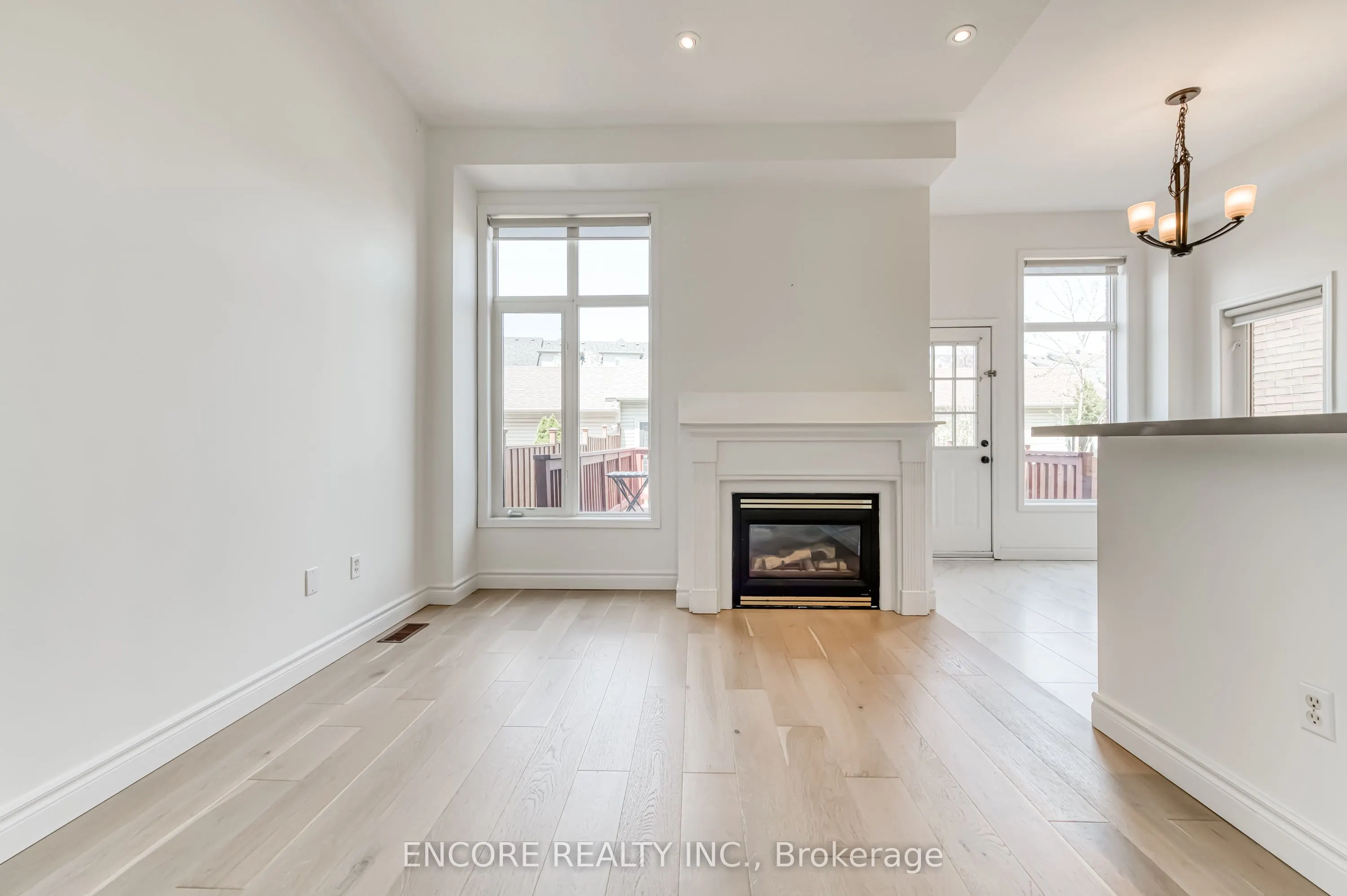 24 Spring Meadow Avenue