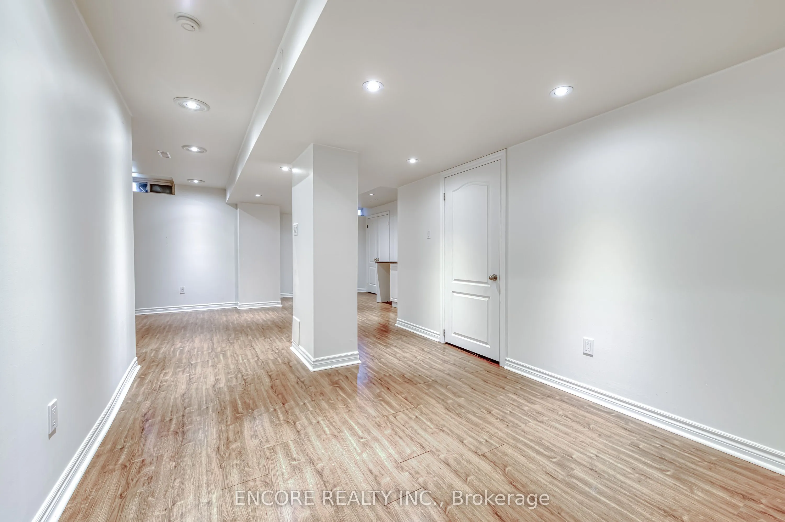 24 Spring Meadow Avenue