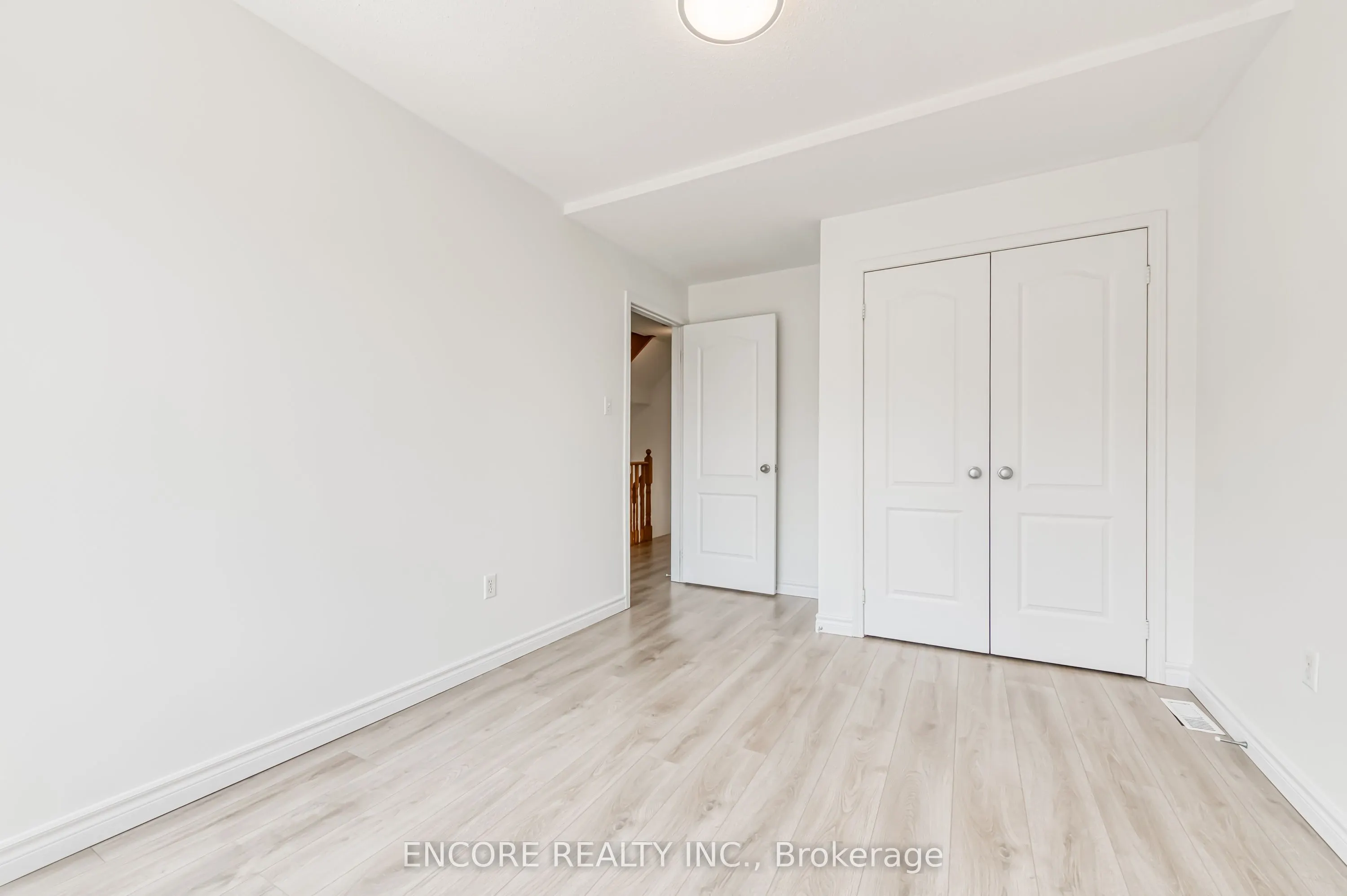 24 Spring Meadow Avenue