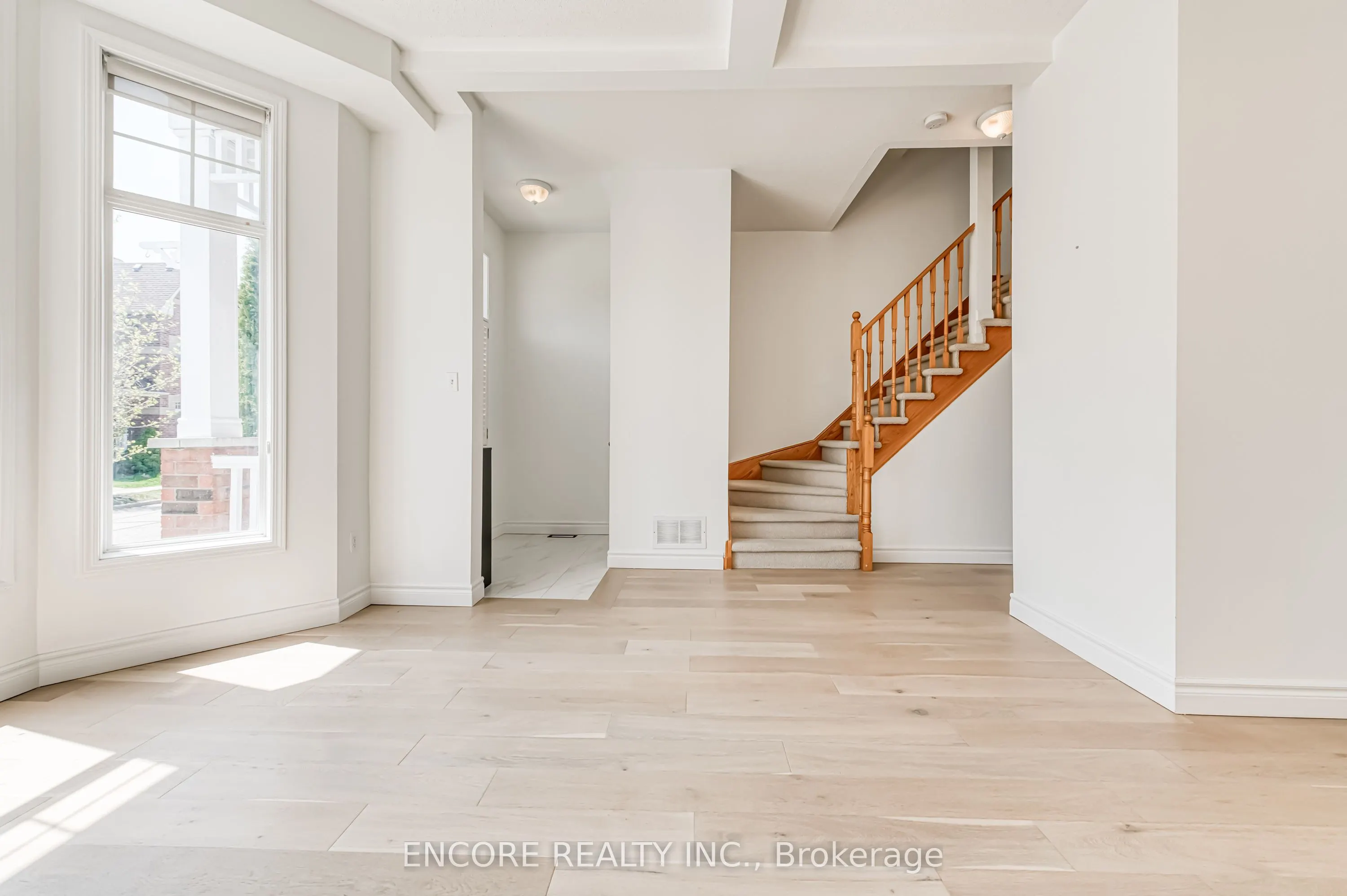 24 Spring Meadow Avenue